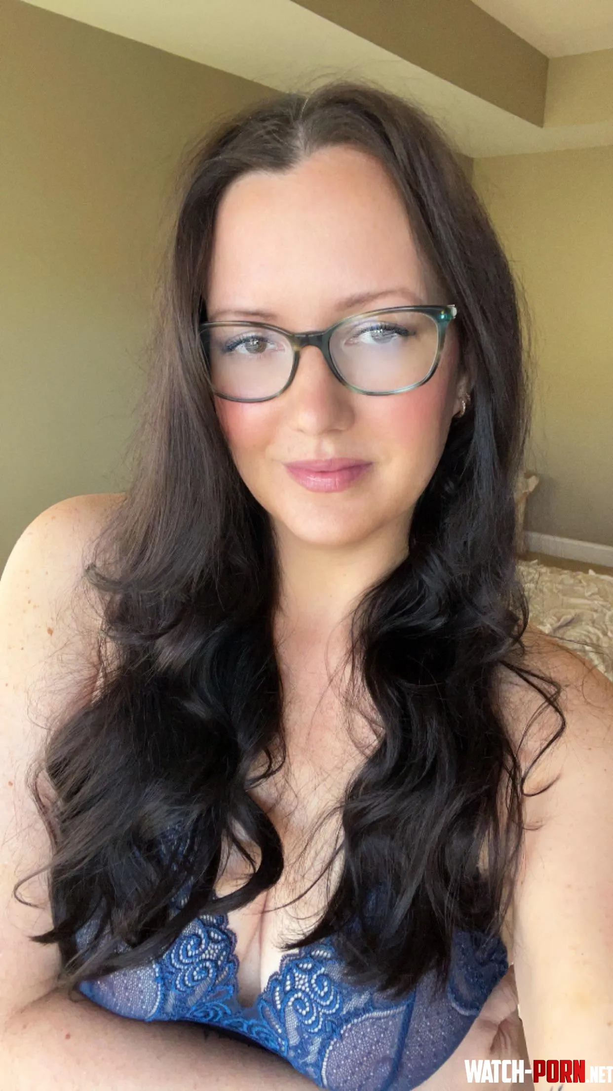 Lacey cleavage is classy right by Swift_jennis8