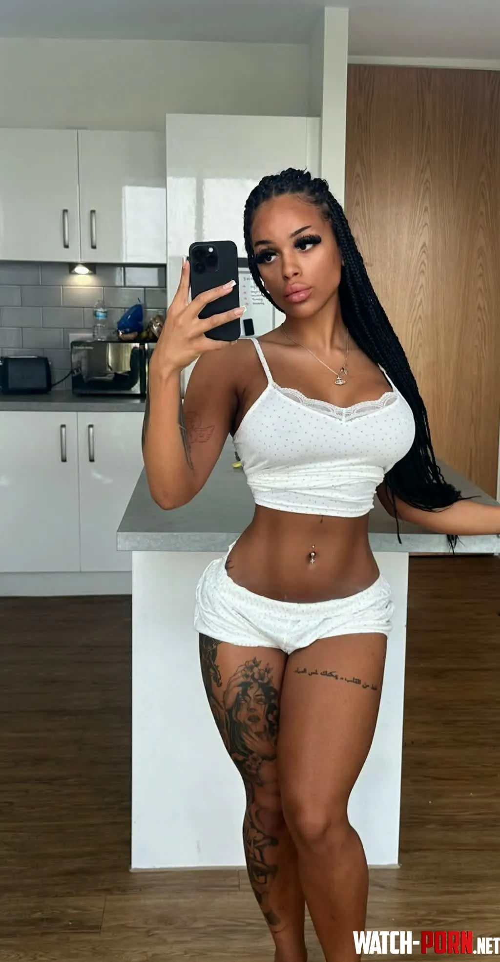 Aint no way youd be able to pass on a black chick as hot as me by SapphiresScribe
