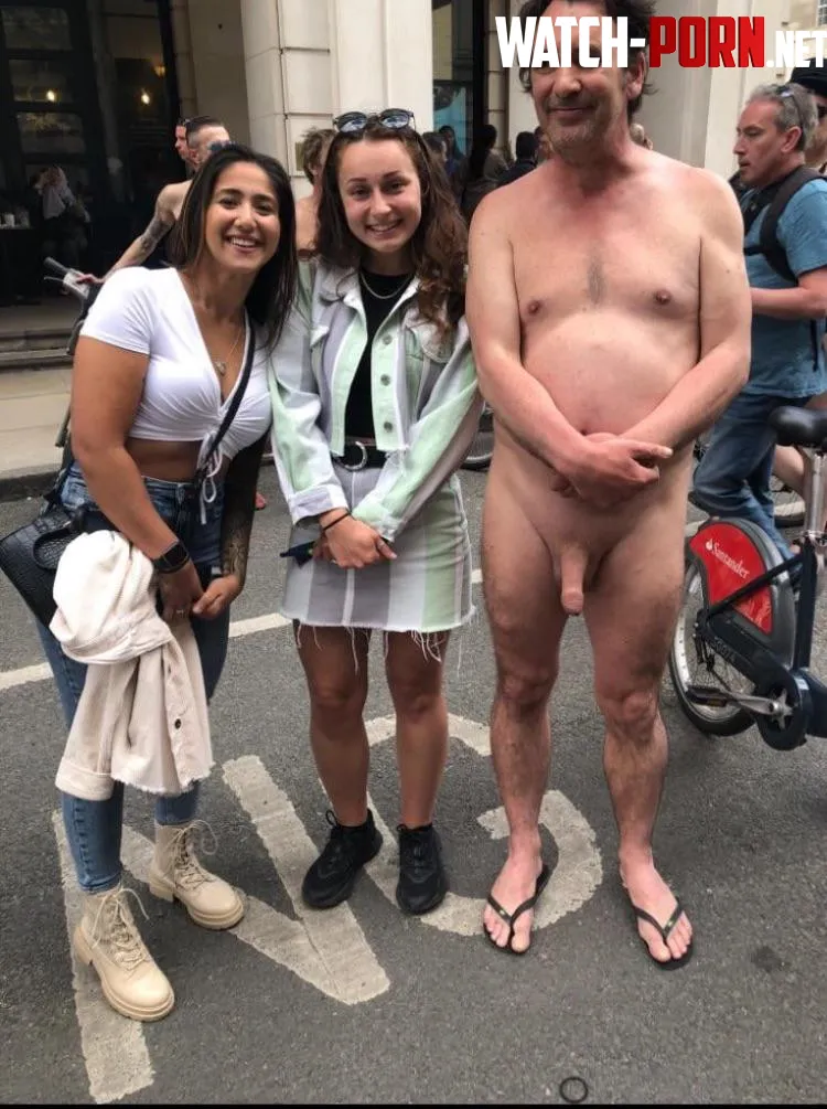 cfnm wnbr clothedfemalenakedmale worldnakedbikebike worldnakedbikeridelondon  by Theartyman