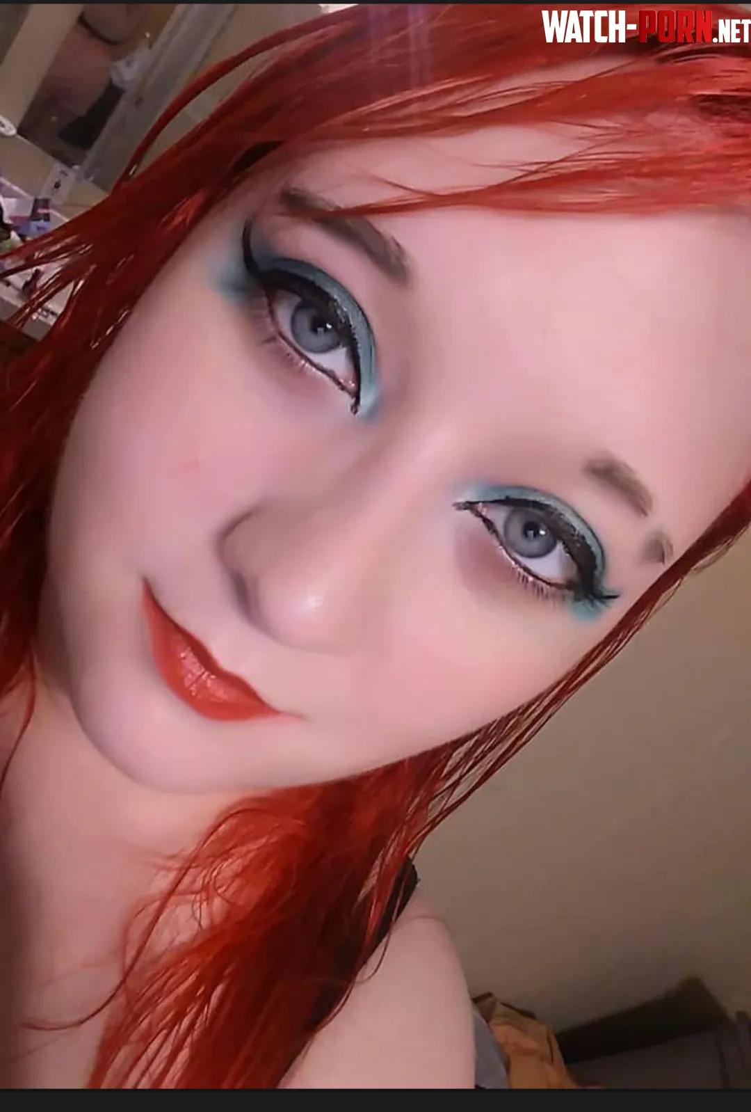 Hi 32 f by Kinkypoptart