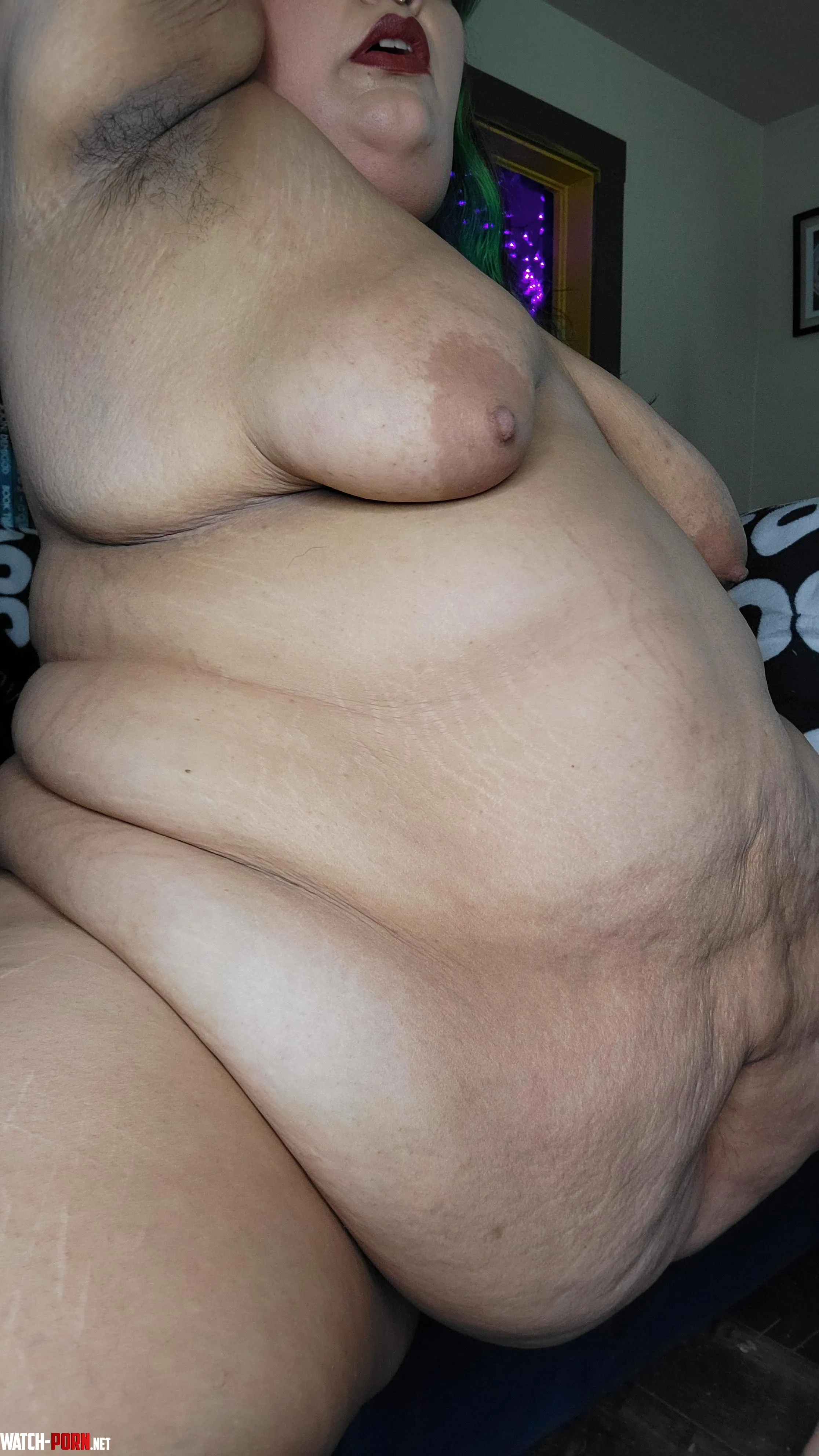 Would you like to watch me keep growing by Juniper_Moans