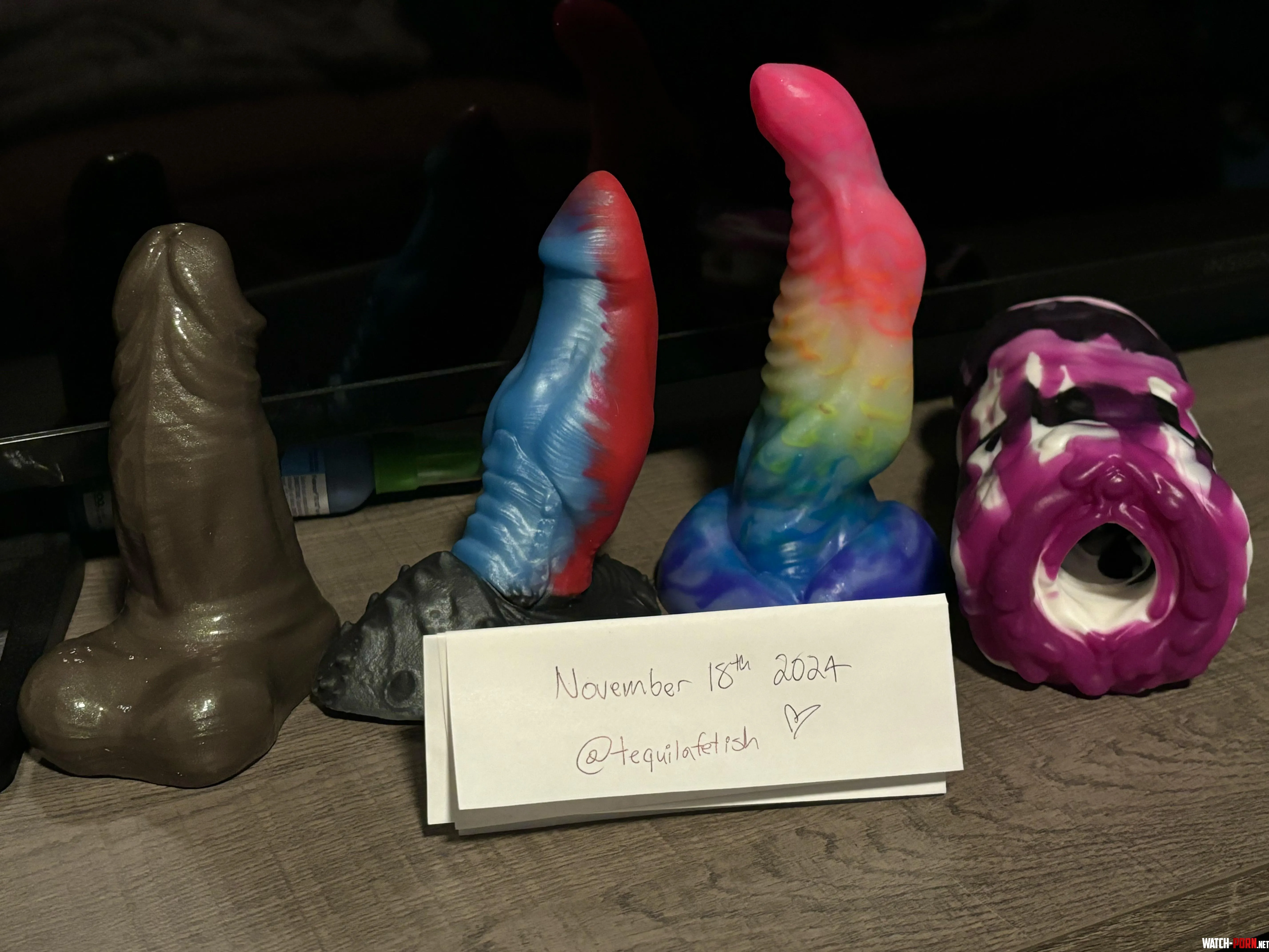 WTS Toys  3 Dildos 1 Pen Free Shipping in US  by TequilaFetish
