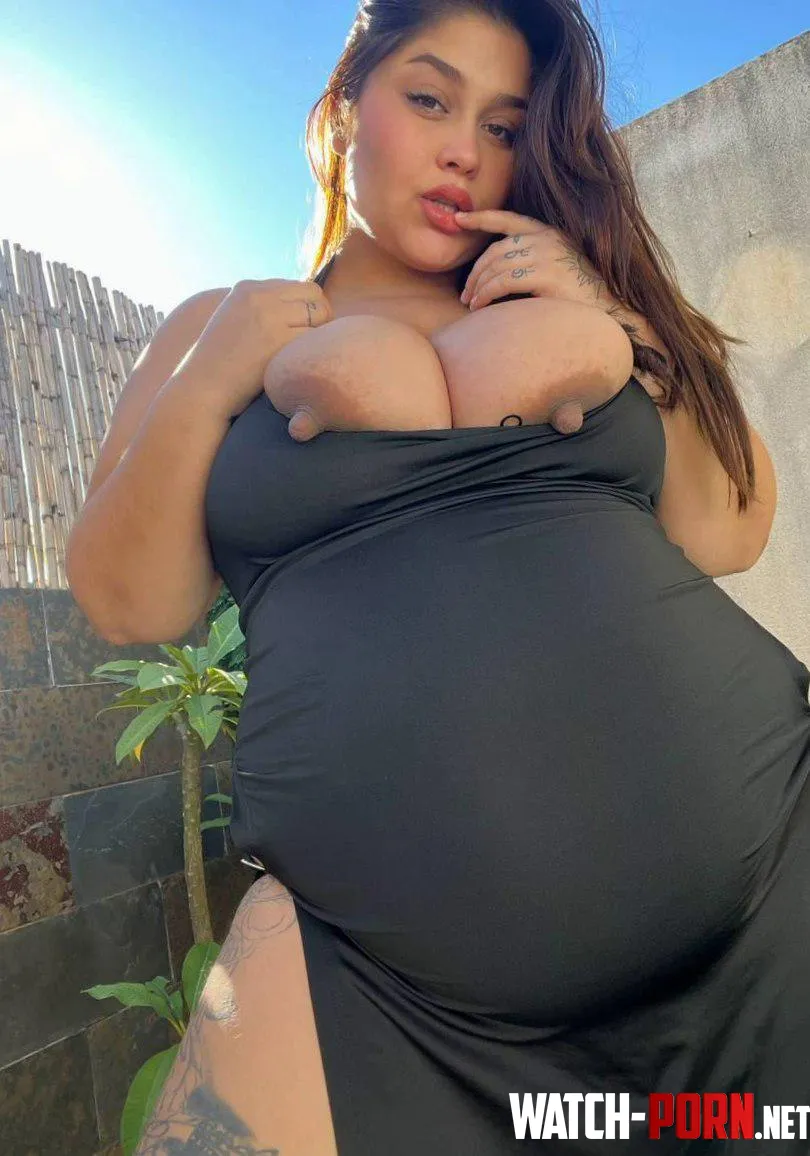 a greedy girl can never stop by Busty-4Flower