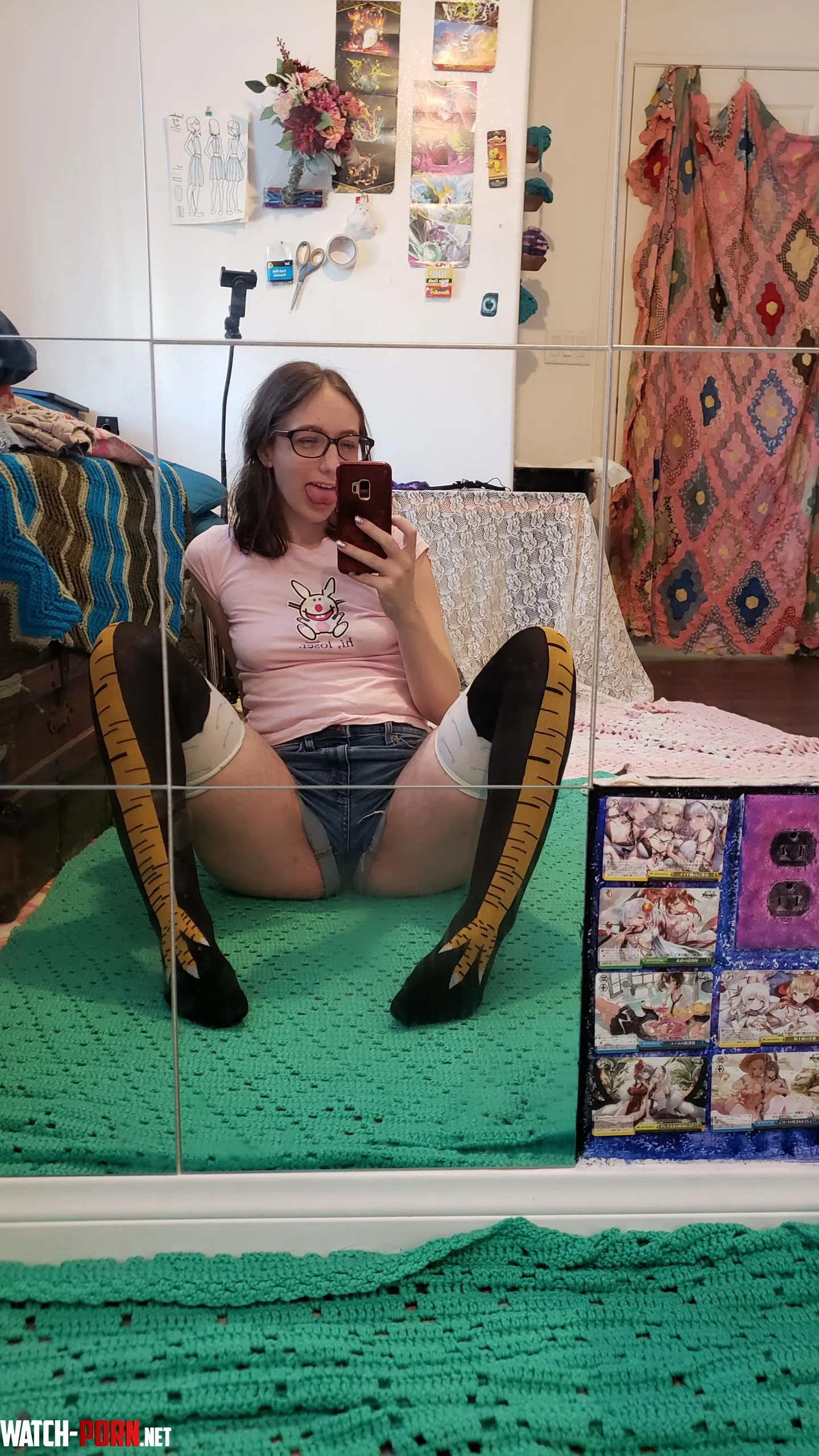 Do you like girls with Chicken Legs by SketchyLady_OF