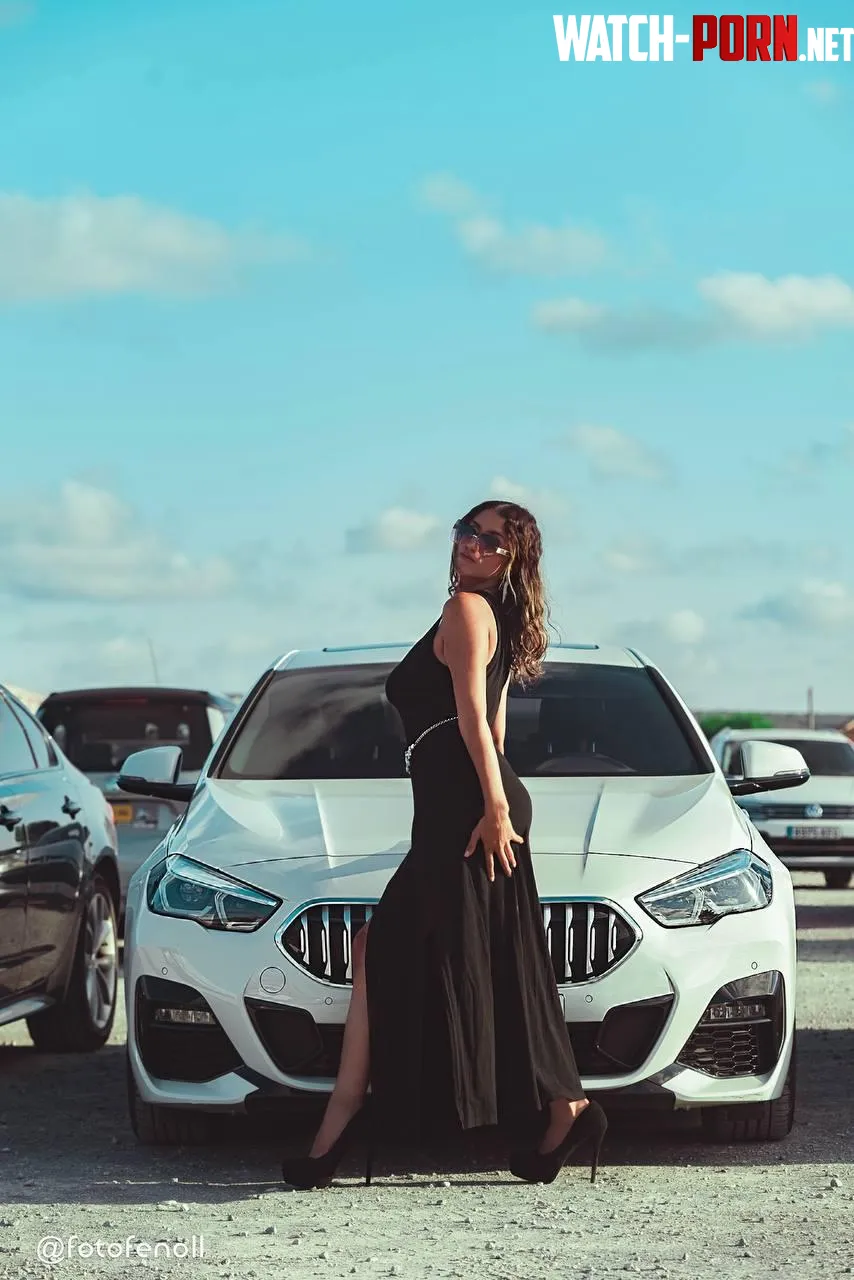 Classy or bossy by TinyIsaxoxo