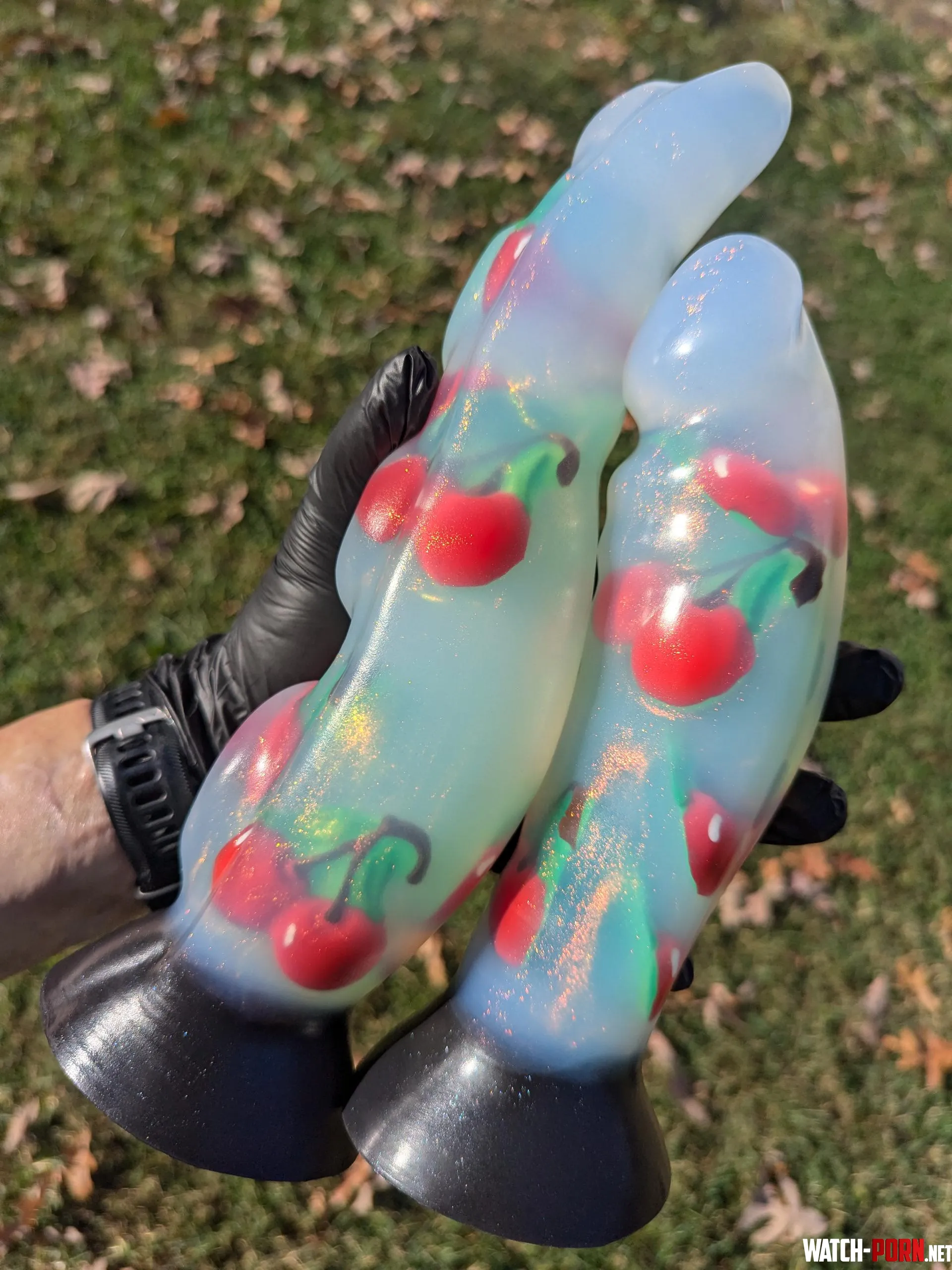 Getting ready for Black Friday with these juicy looking cherry pours by FantasyGrove