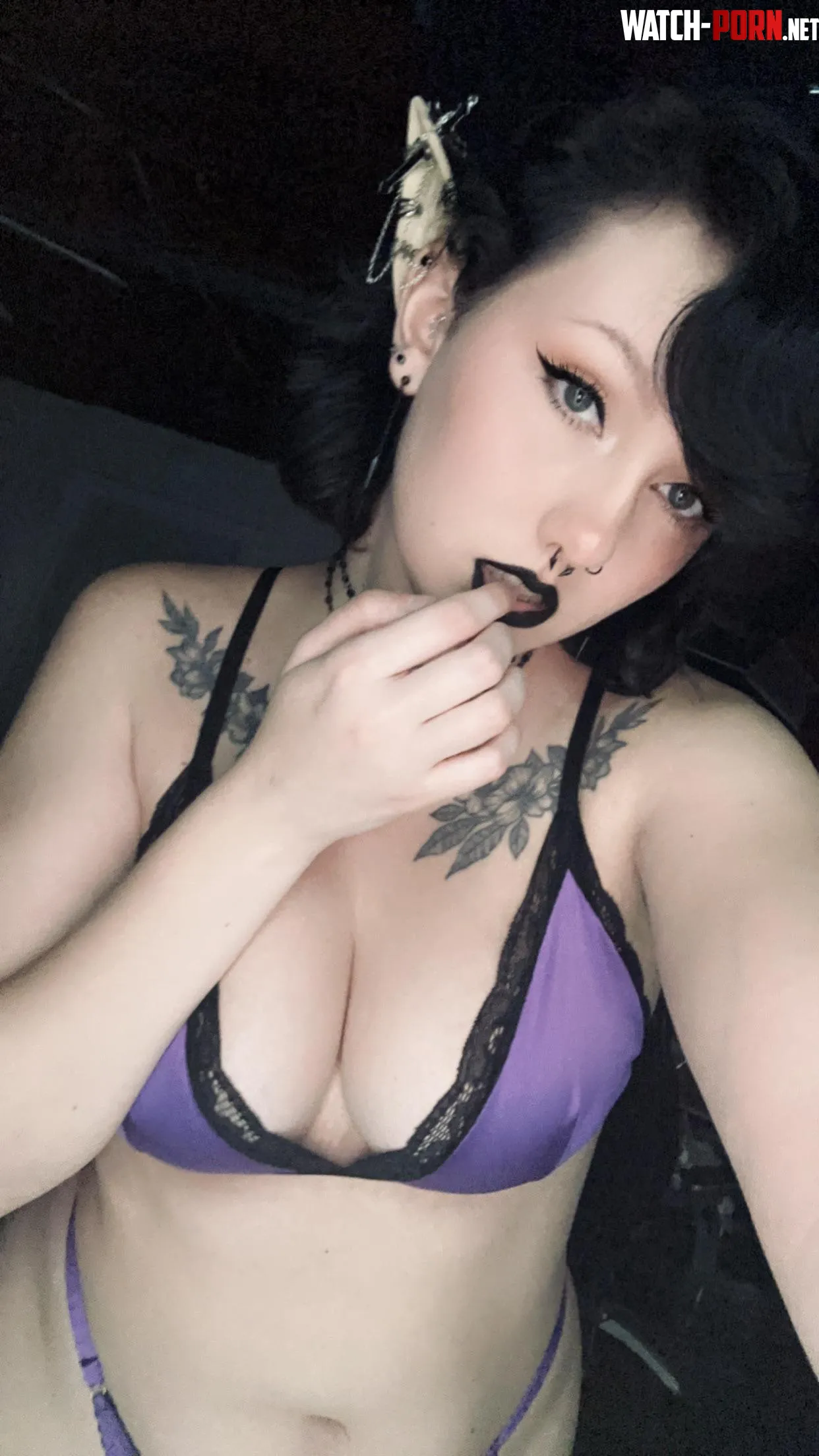 A rare gothling appears lt3 by AlyxIvy