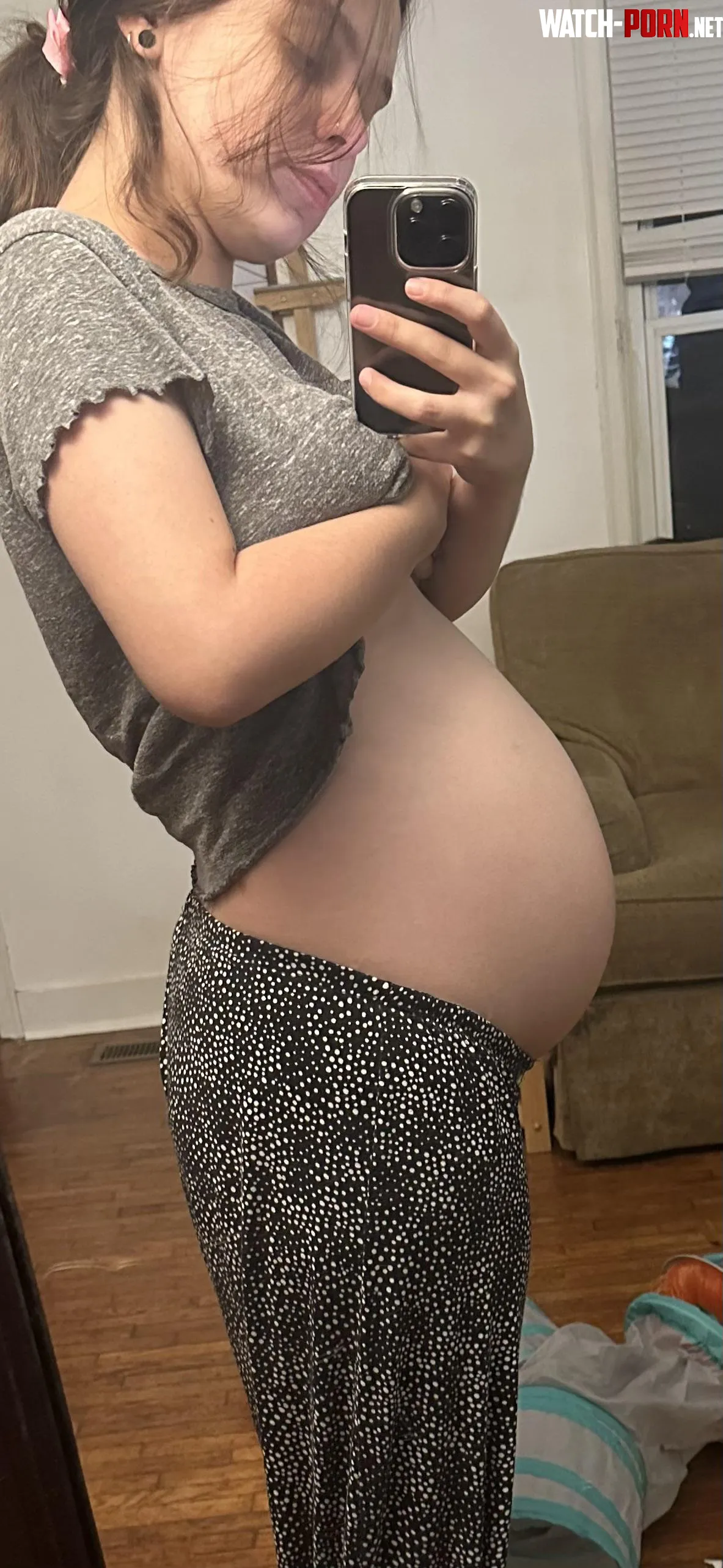 32 weeks pregnant  how do i look by kkaykitten