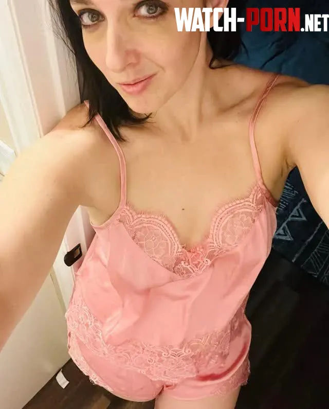 I want to be your favorite GILF by BubblesandButterflie