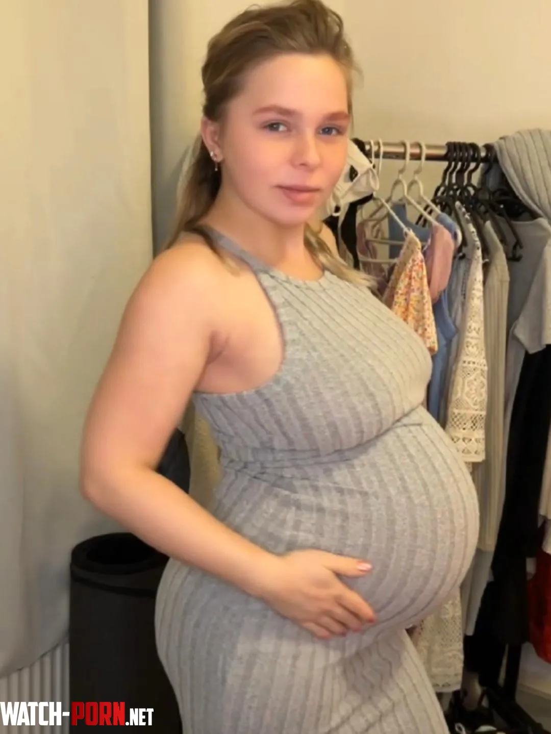 How do I look for 42 weeks pregnant by pregnant_brandi