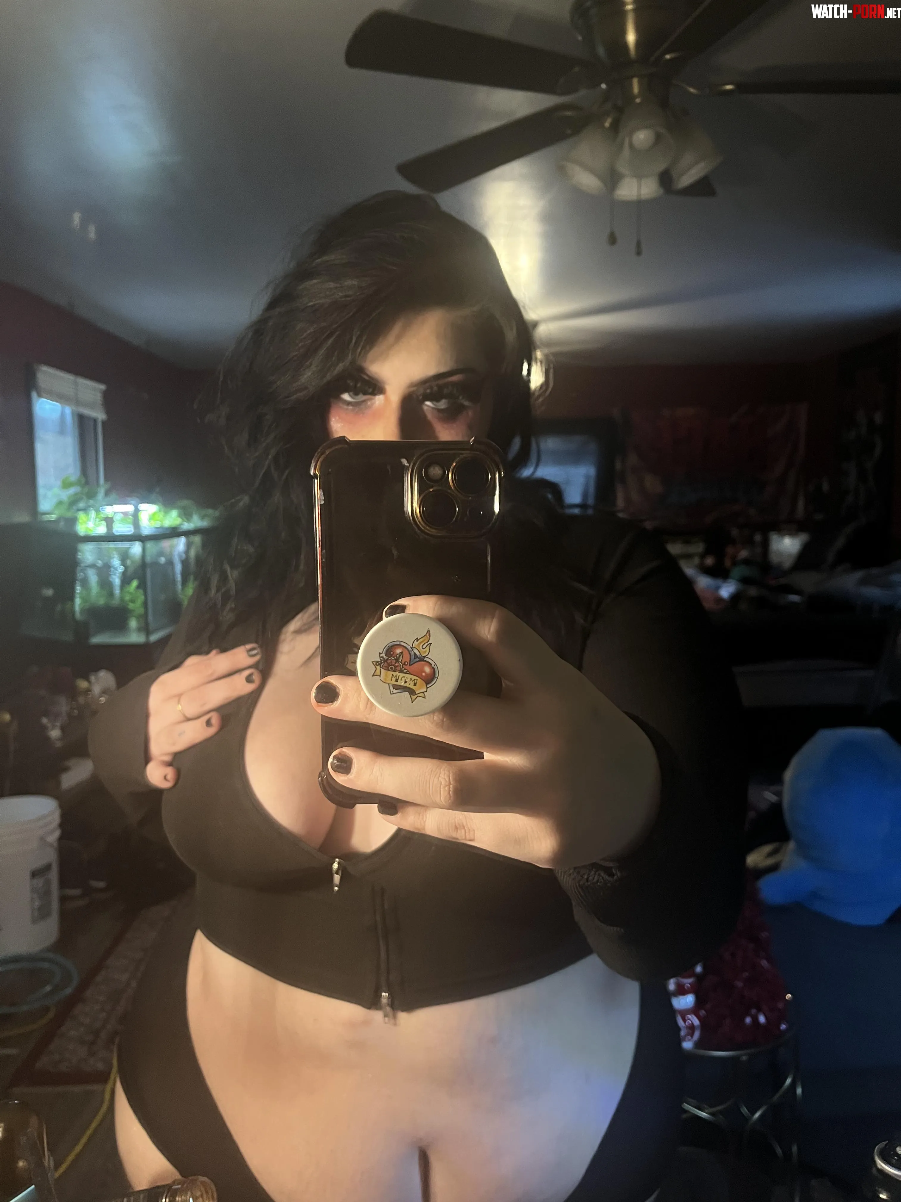 Hi babe by Graveyardxbaby666