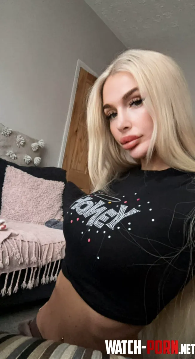 You cant go wrong with the black crop top by aestheticalgalxo