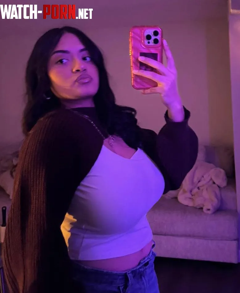 2busty2hide  by sneakyalas