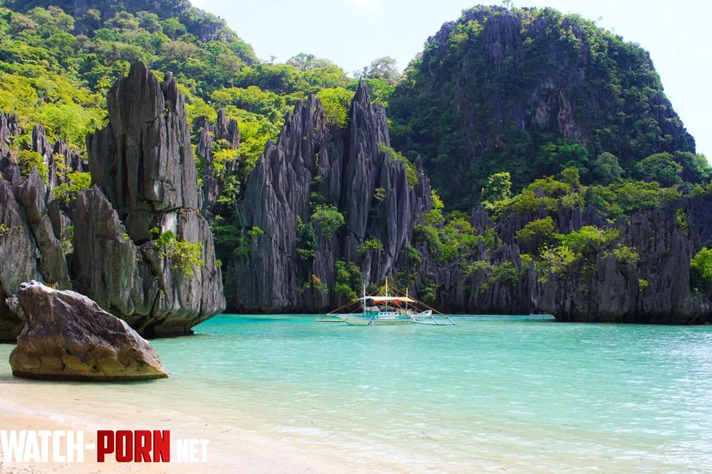 Palawan beach  Philippines by cutegirlemma