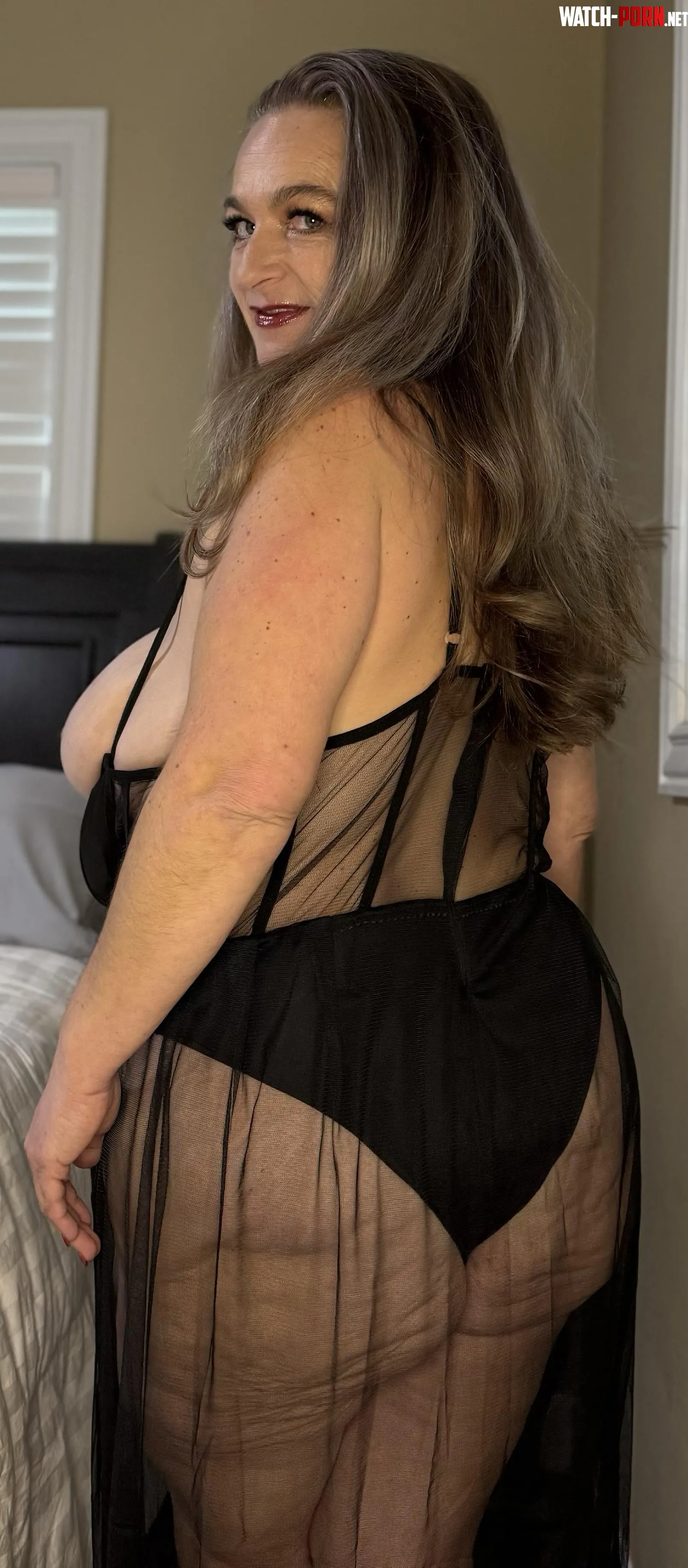 I love to show off by Stacy_Undercover