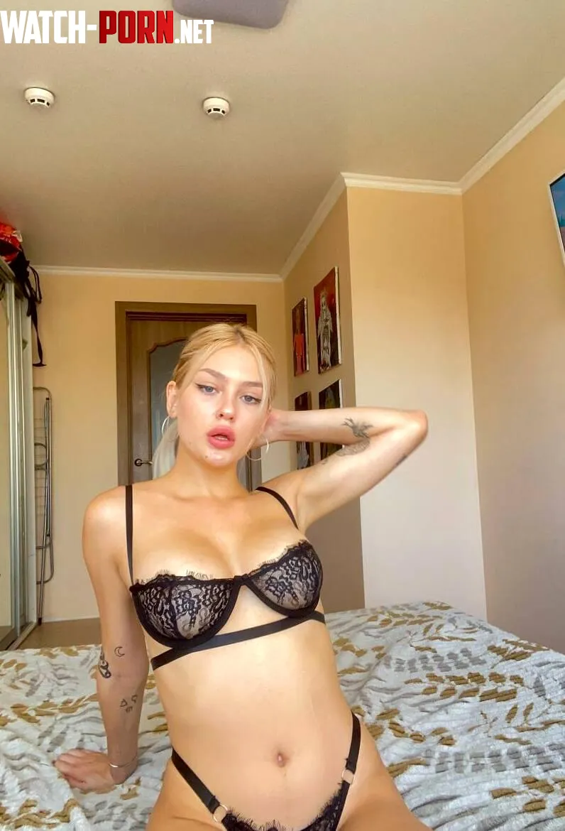 I get aroused when my armpits are licked by Stella_Sizzling