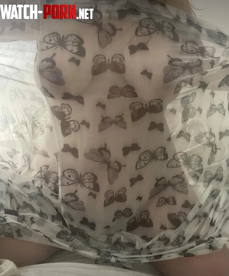 Just a peek hehe 47f by LucyCarey77