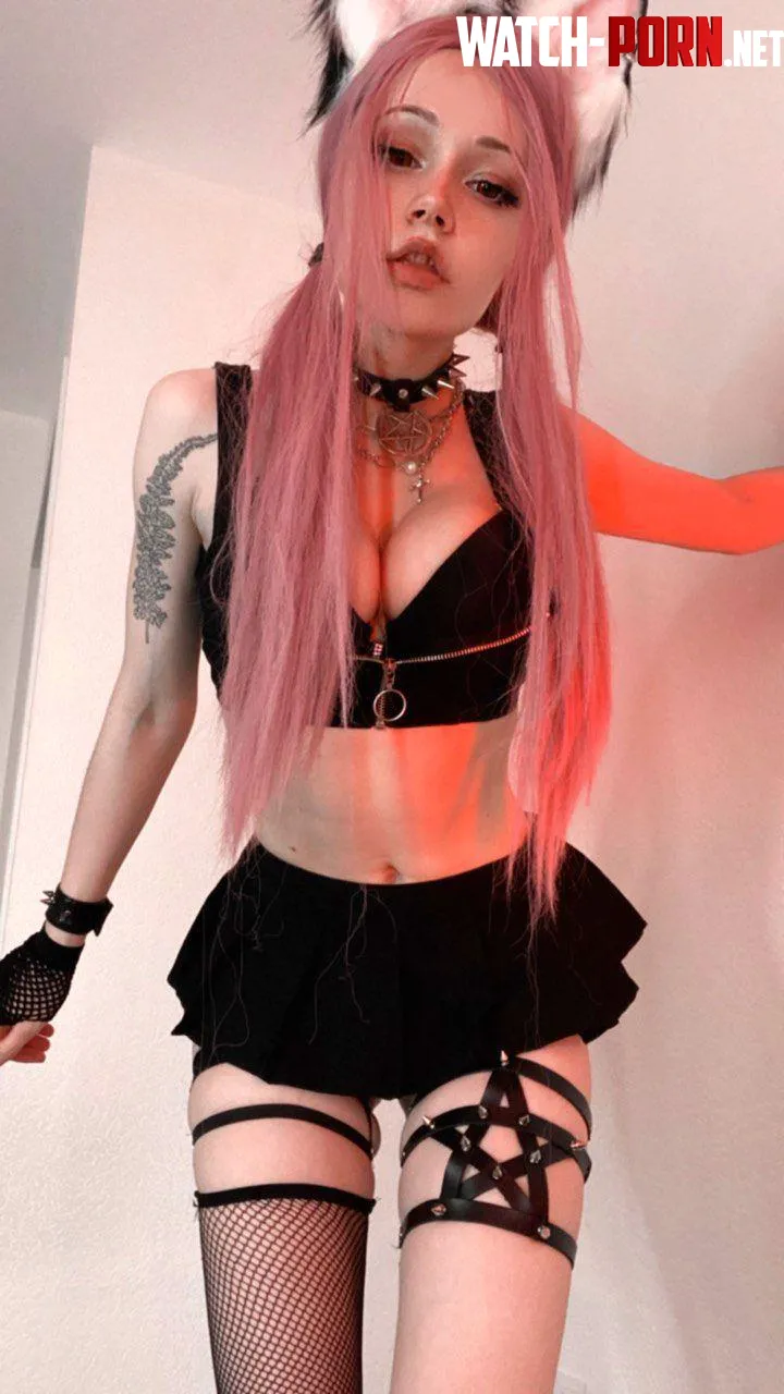 Master look at my new skirt by SiliconSculptorr