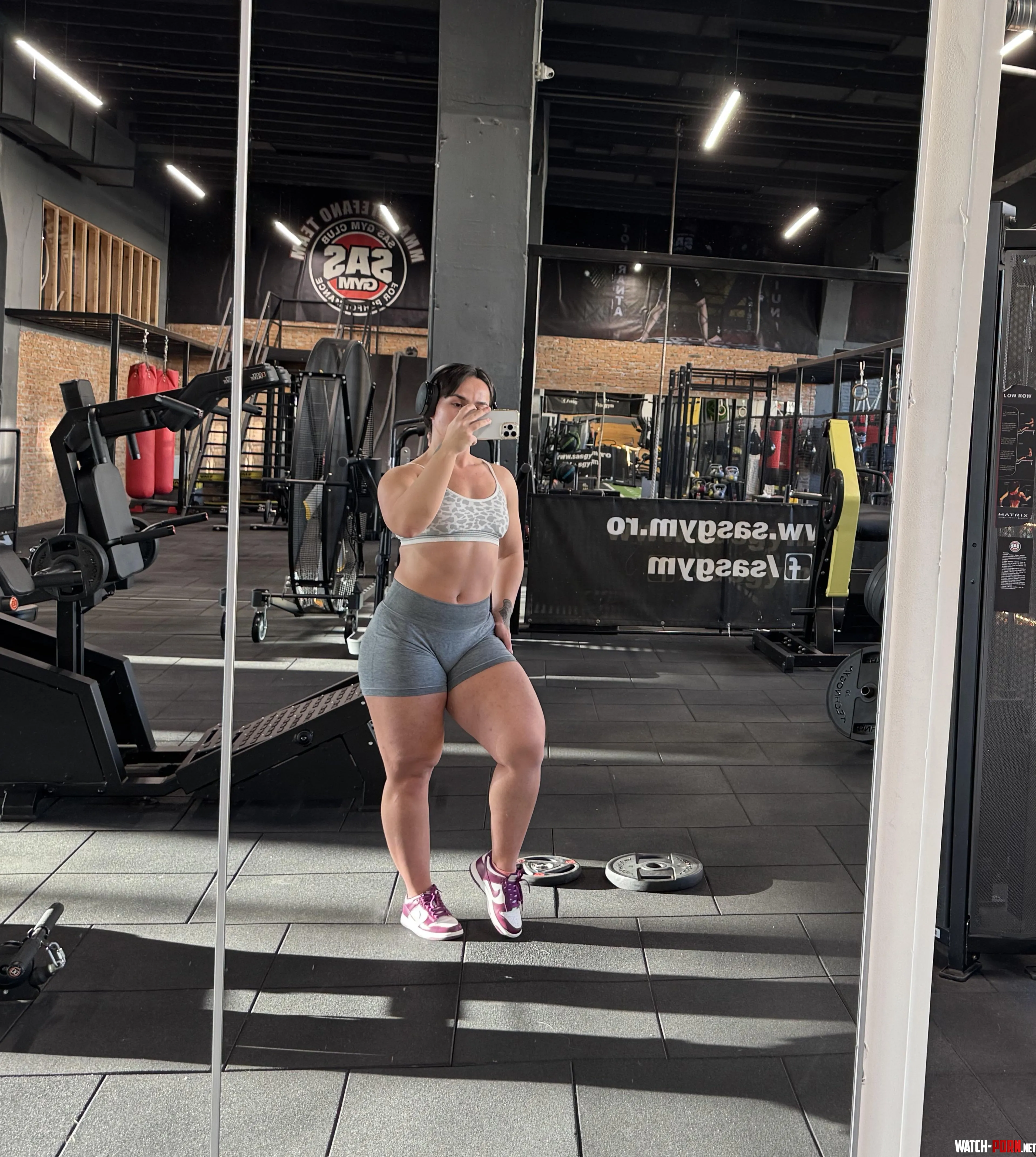 Gym crush by quadsqueen