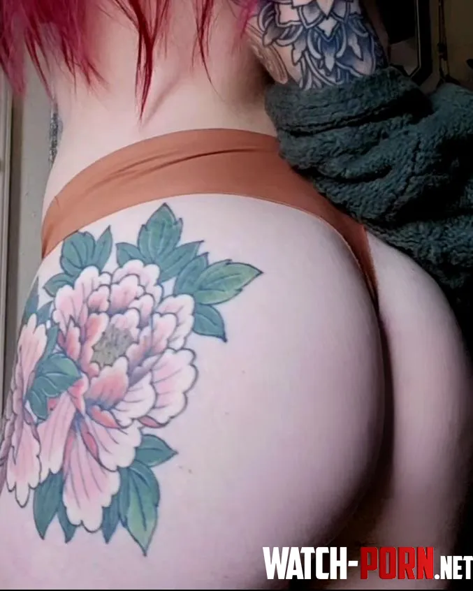I want to smother your face with this booty  by NakedNeighborDhani