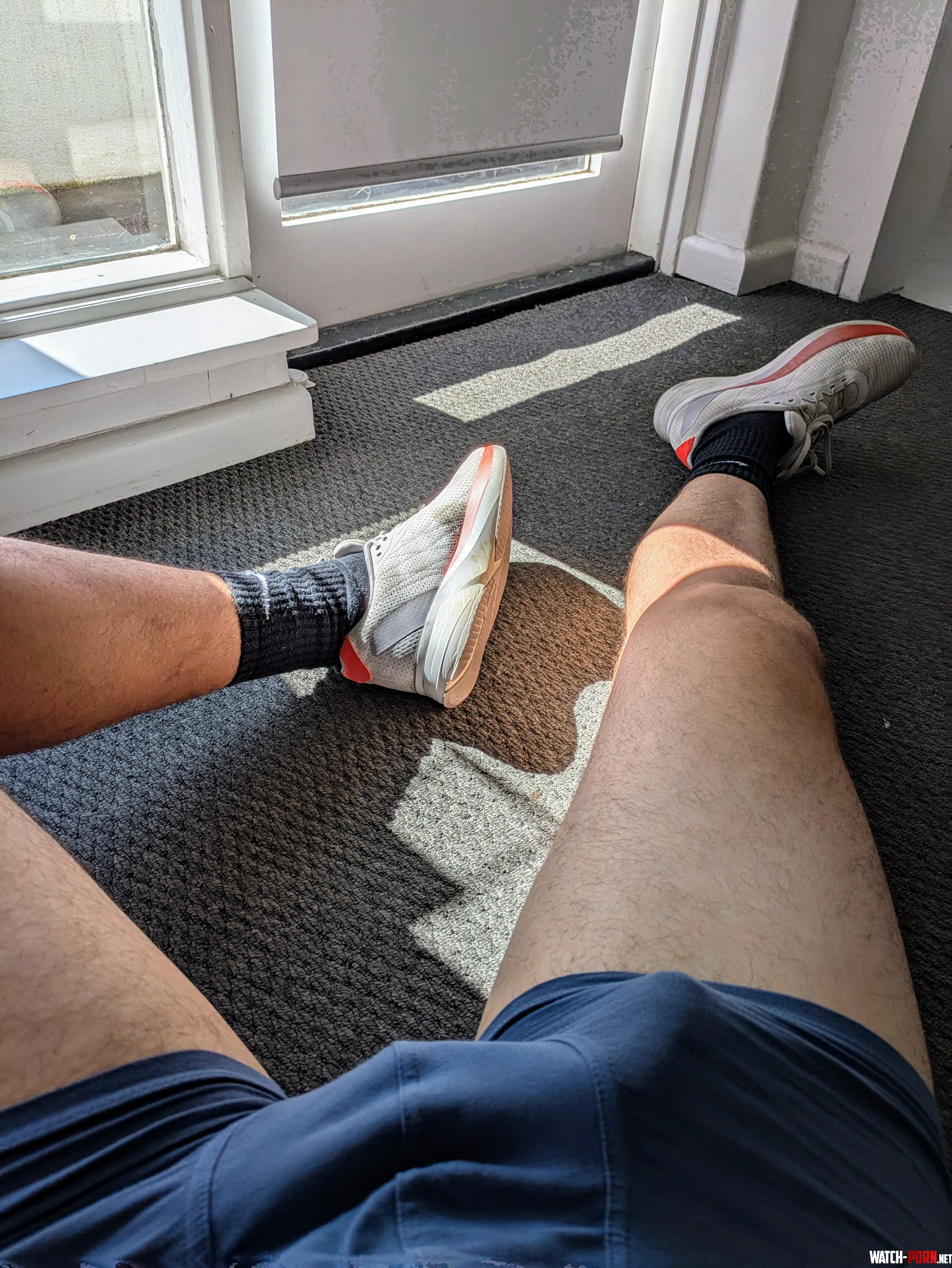 Getting my daily stretching in 32 by melbsagain