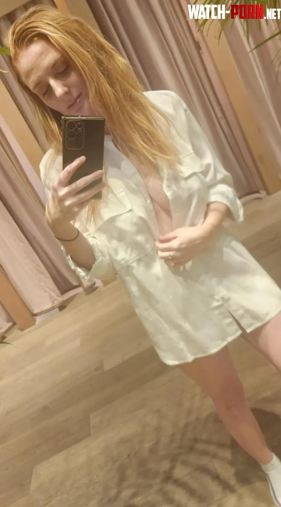 I knew I had to take a mirror pic when I tried on this blouse by RedRayBae