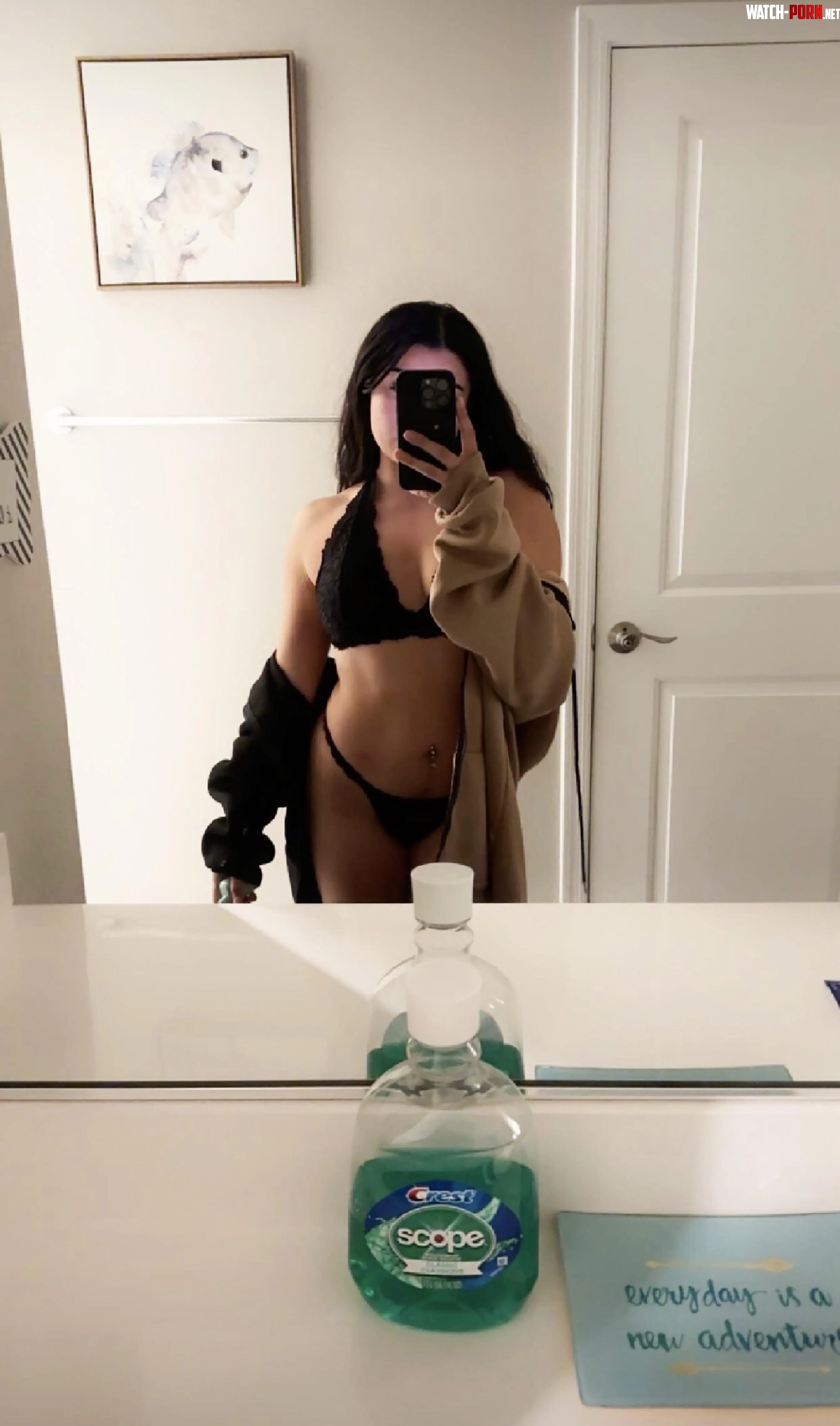 Flexing my new black bikini by creamyycarmen69