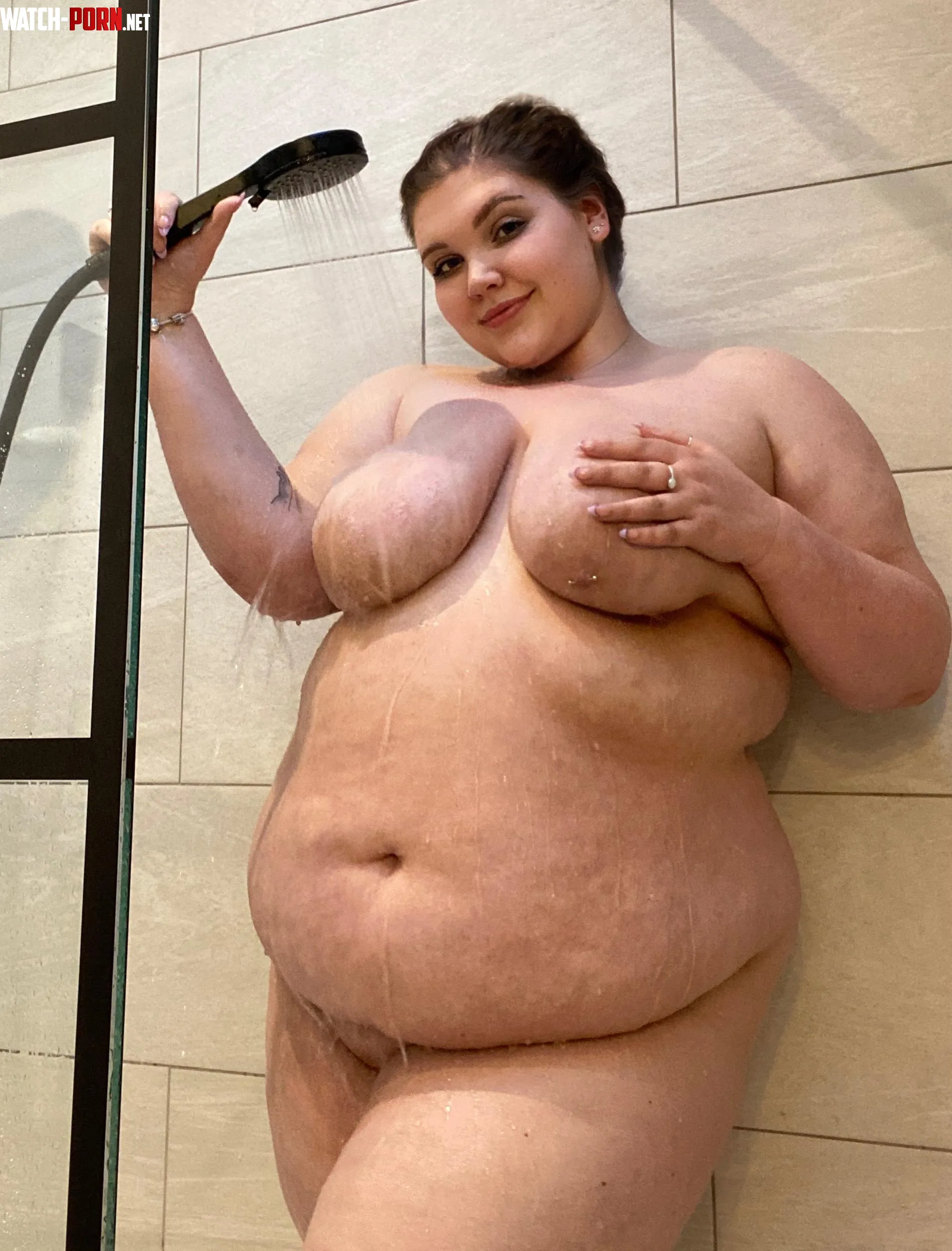 Join me in the shower by princessglxtter