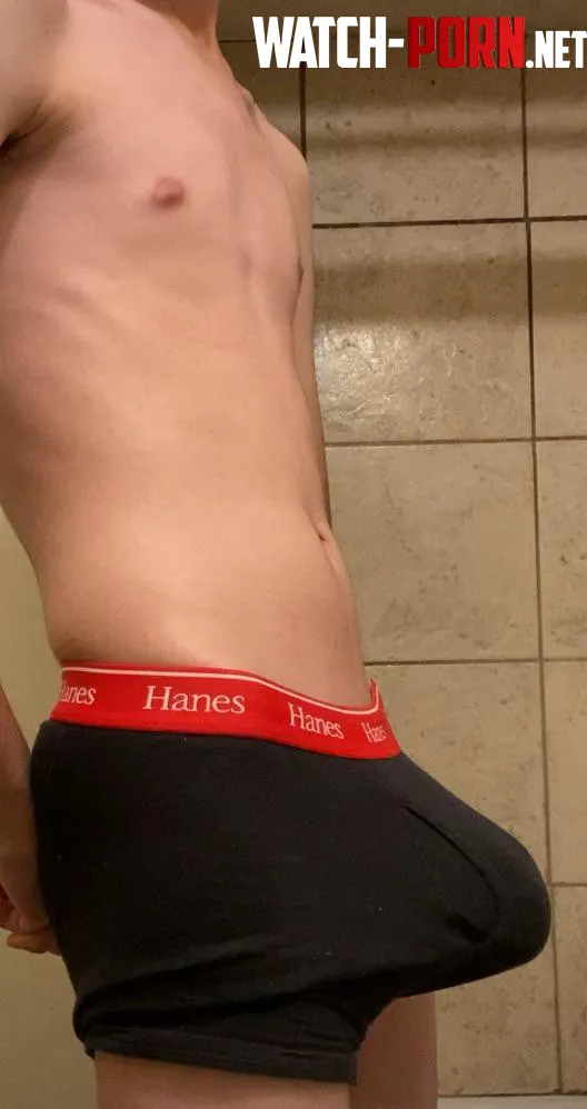 Just bulging in these hanes by 0mar_bp