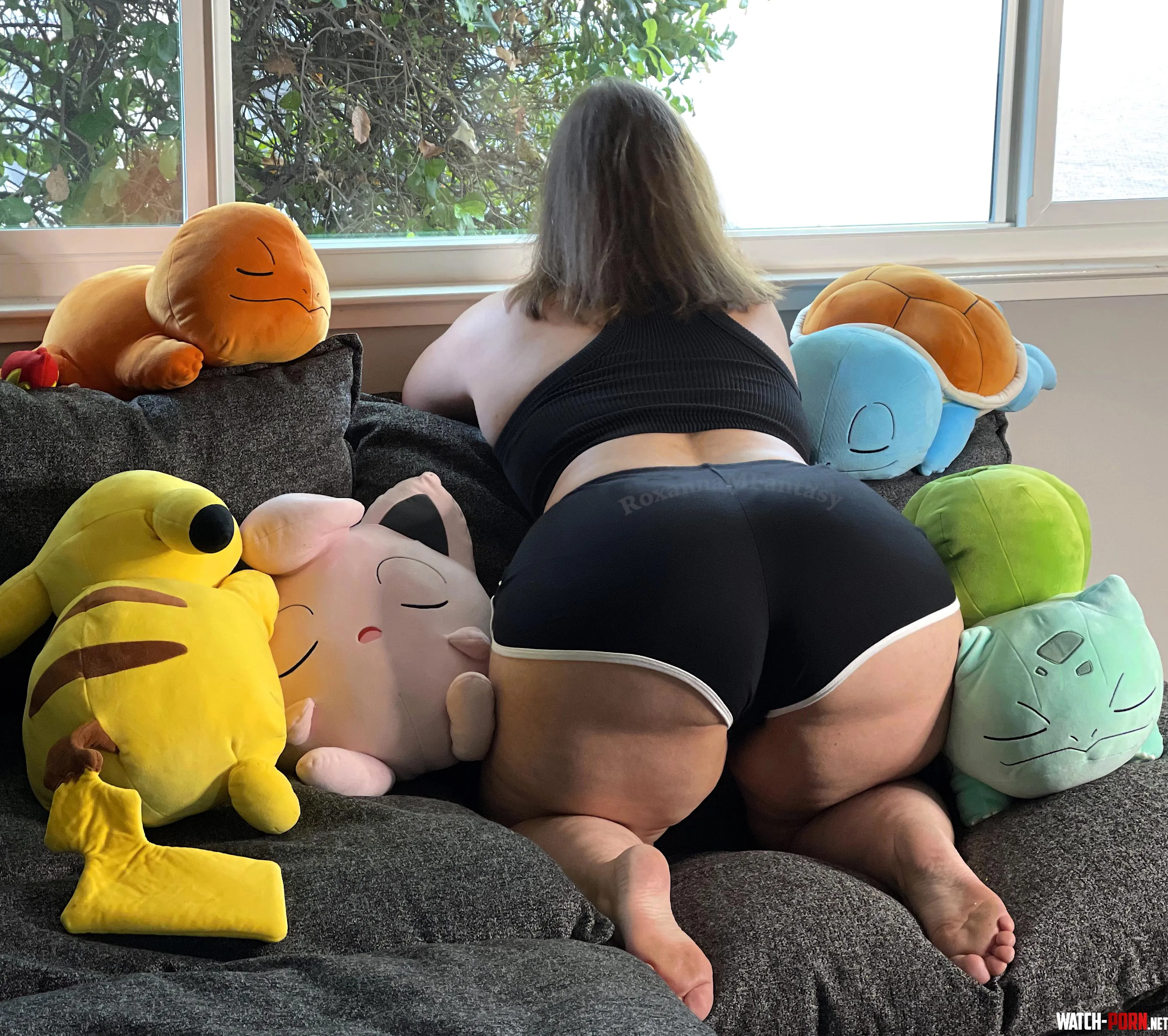 Hands up if you love a thick nerdy girl by RoxannaMFantasy