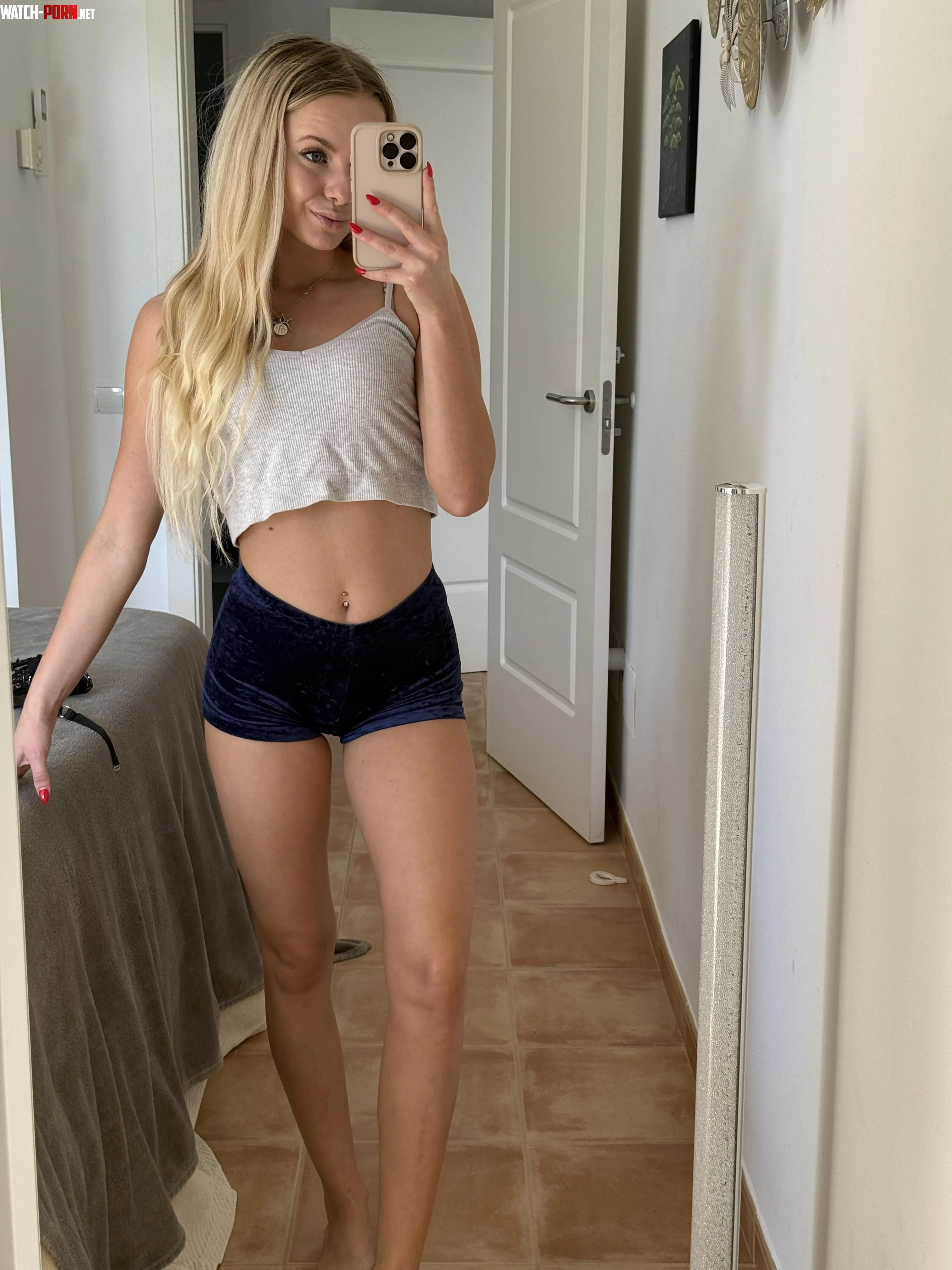 All I ever want to wear are crop tops by urfavvsophie