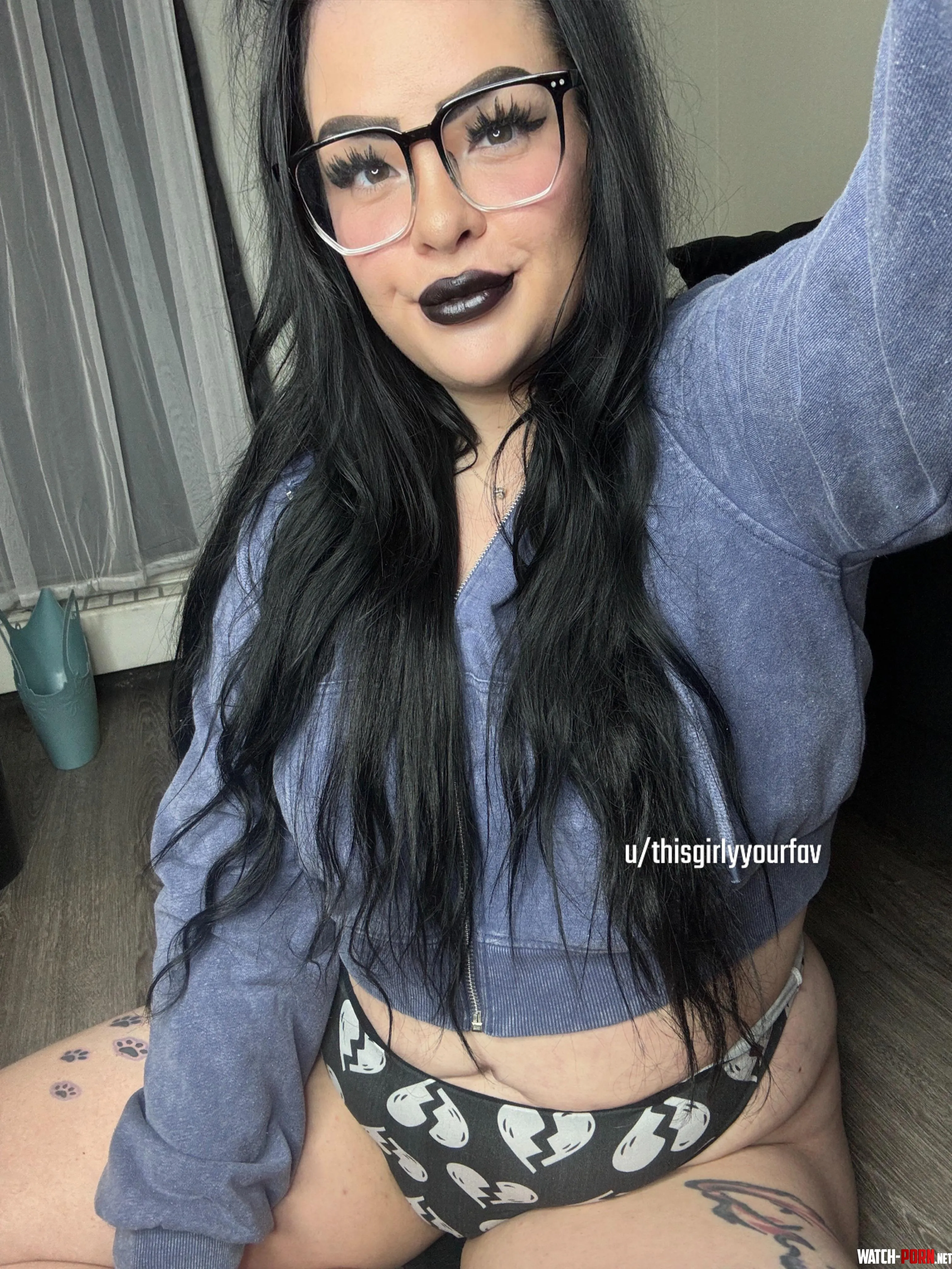 Your fav goth gf  by Thisgirlyyourfav