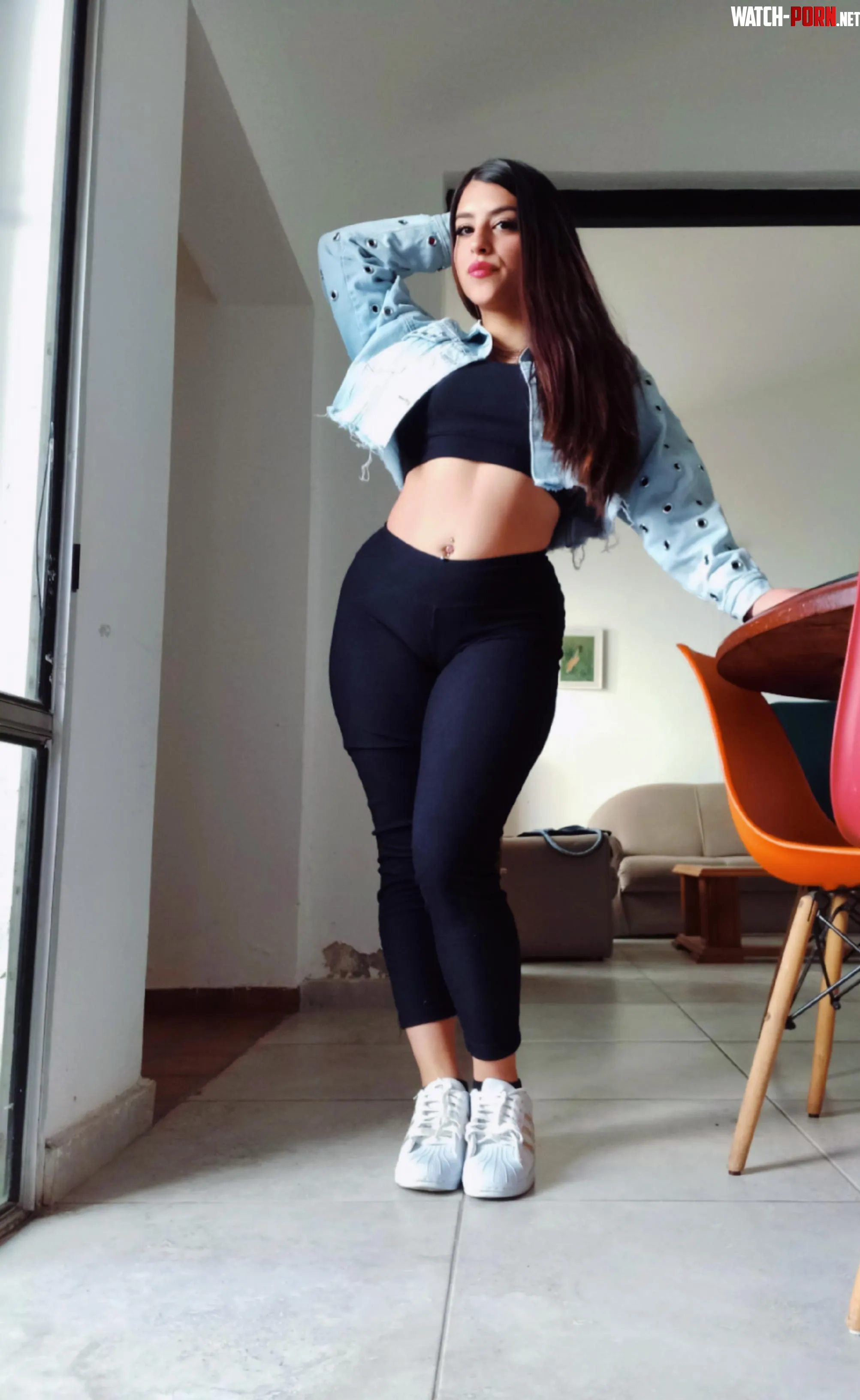My short set shapes my body very well by Antonellababy22