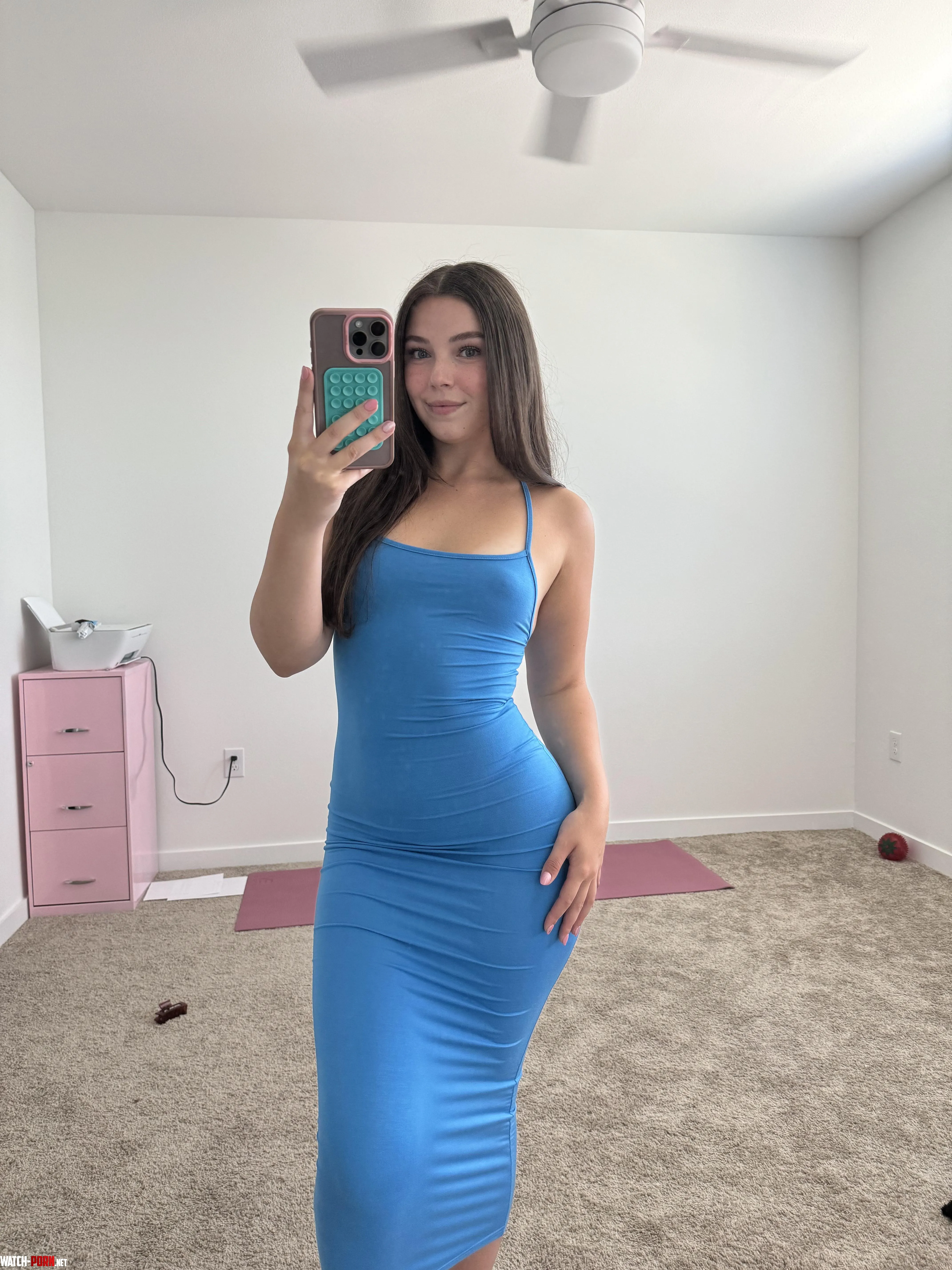 Do you think blue dress looks good on me by Negative-Resort2352