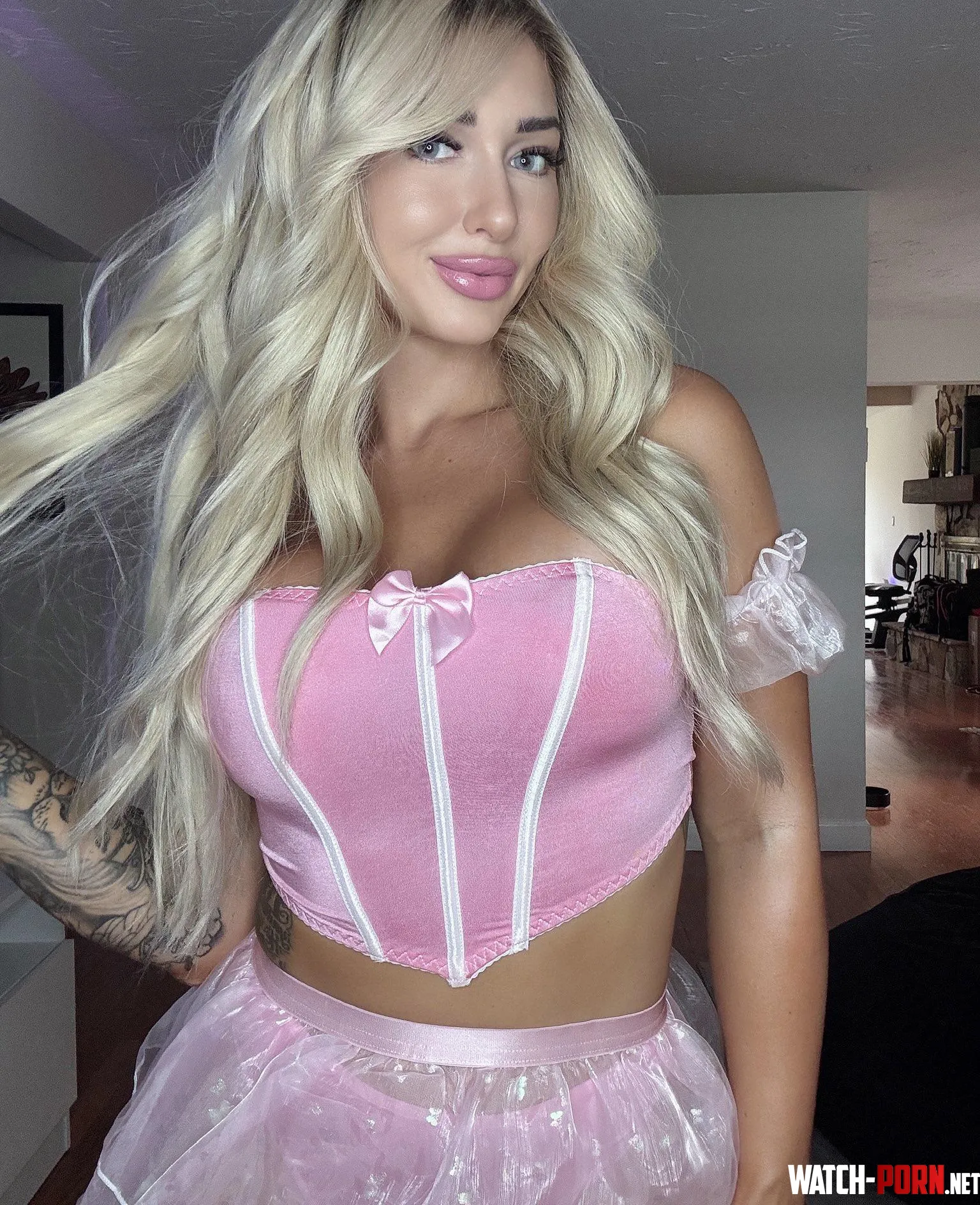crop top corset  by FitnessBarbiee