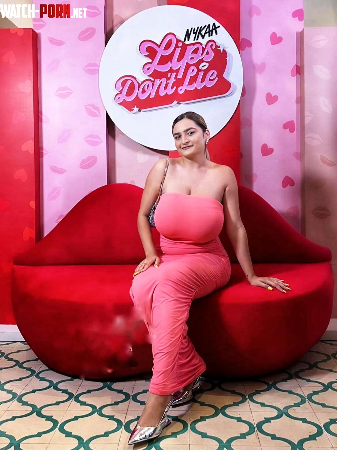 Pink by PutinIsThicc