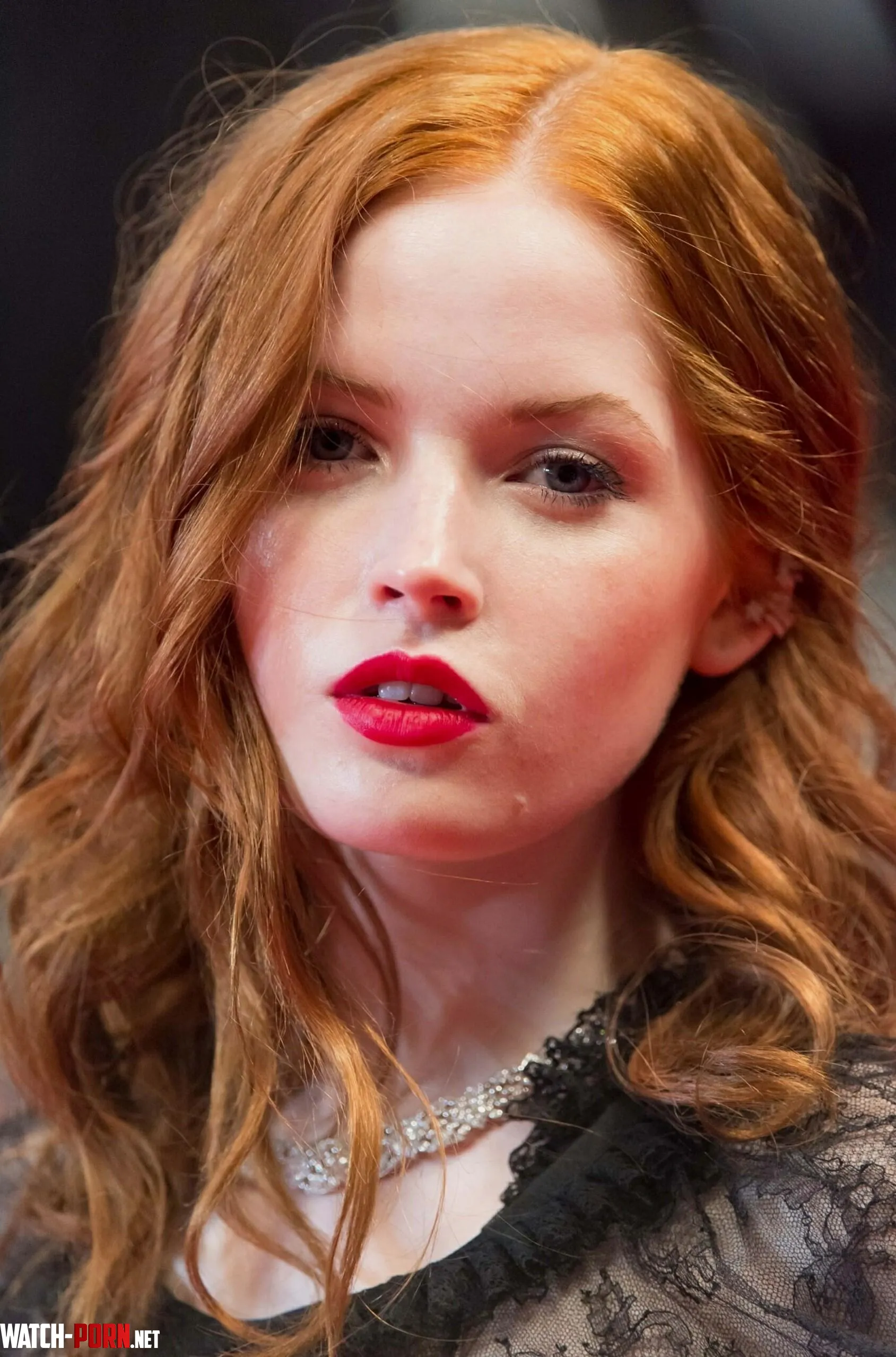 Ellie Bamber by rom003