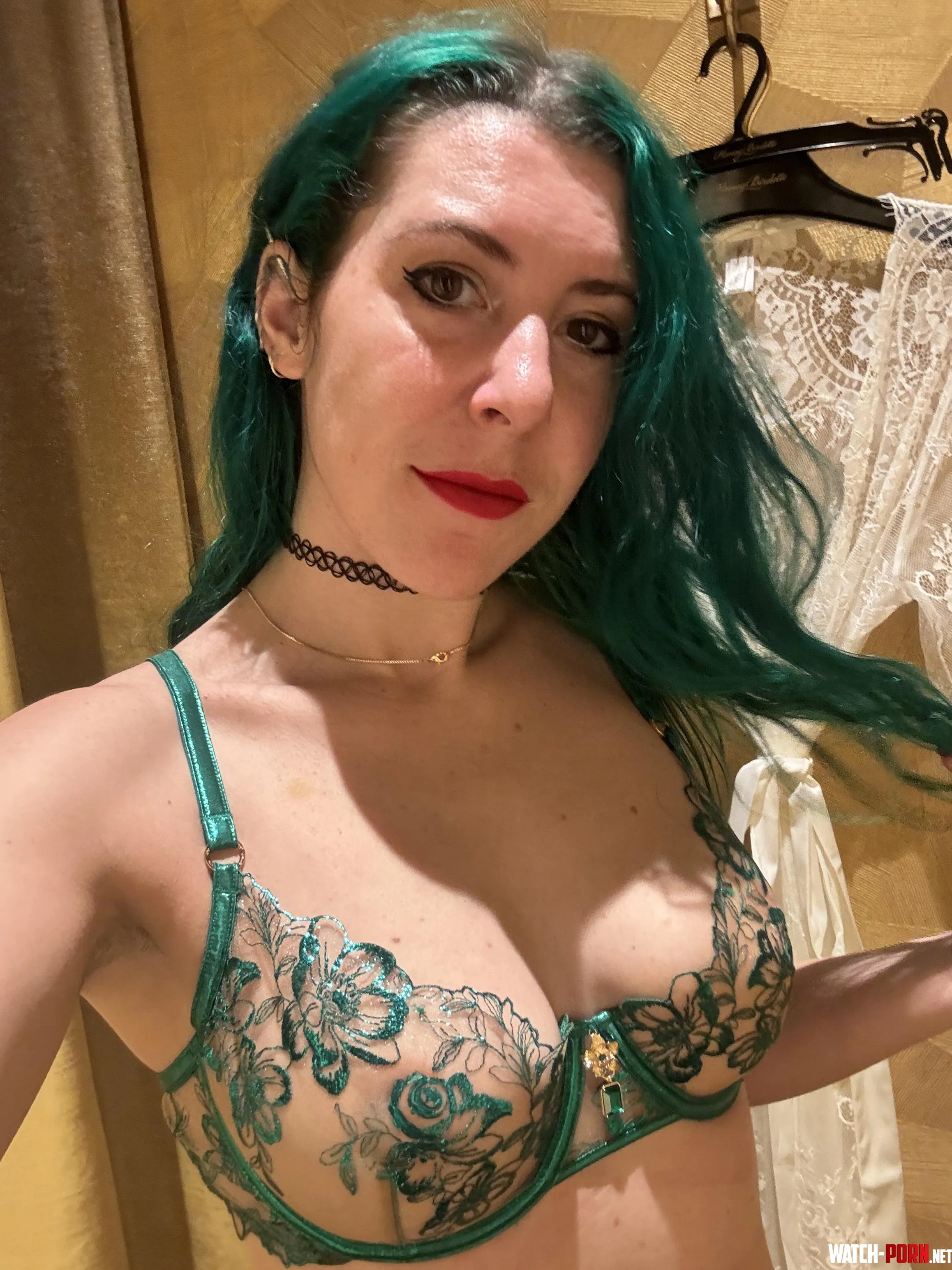 All green babe image by sirenskiss3