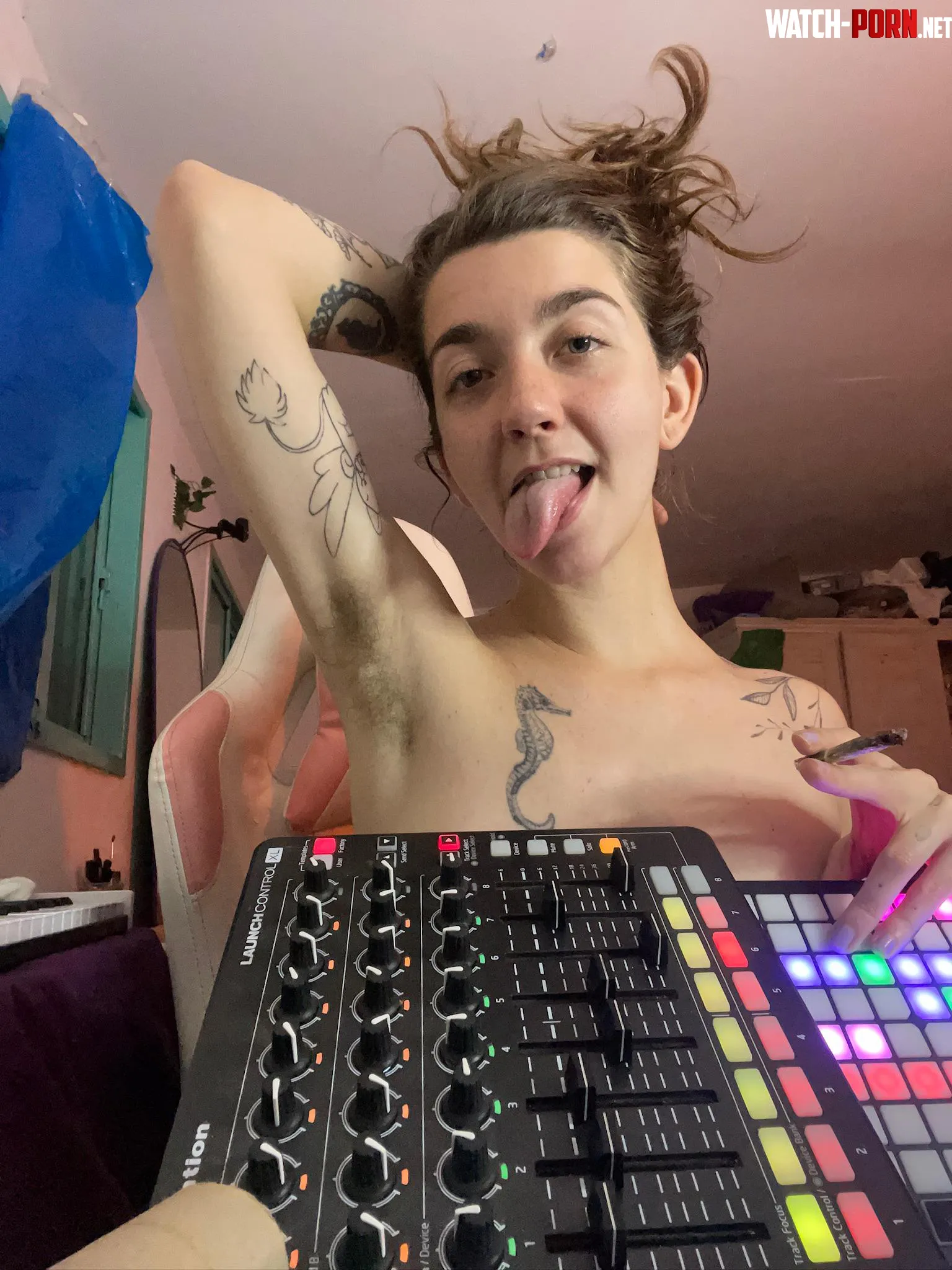 My bush compliments my curvesn by indieonline