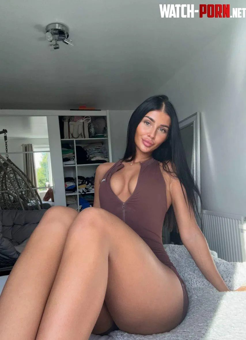 Look at those thick thighs by temptress_tanya