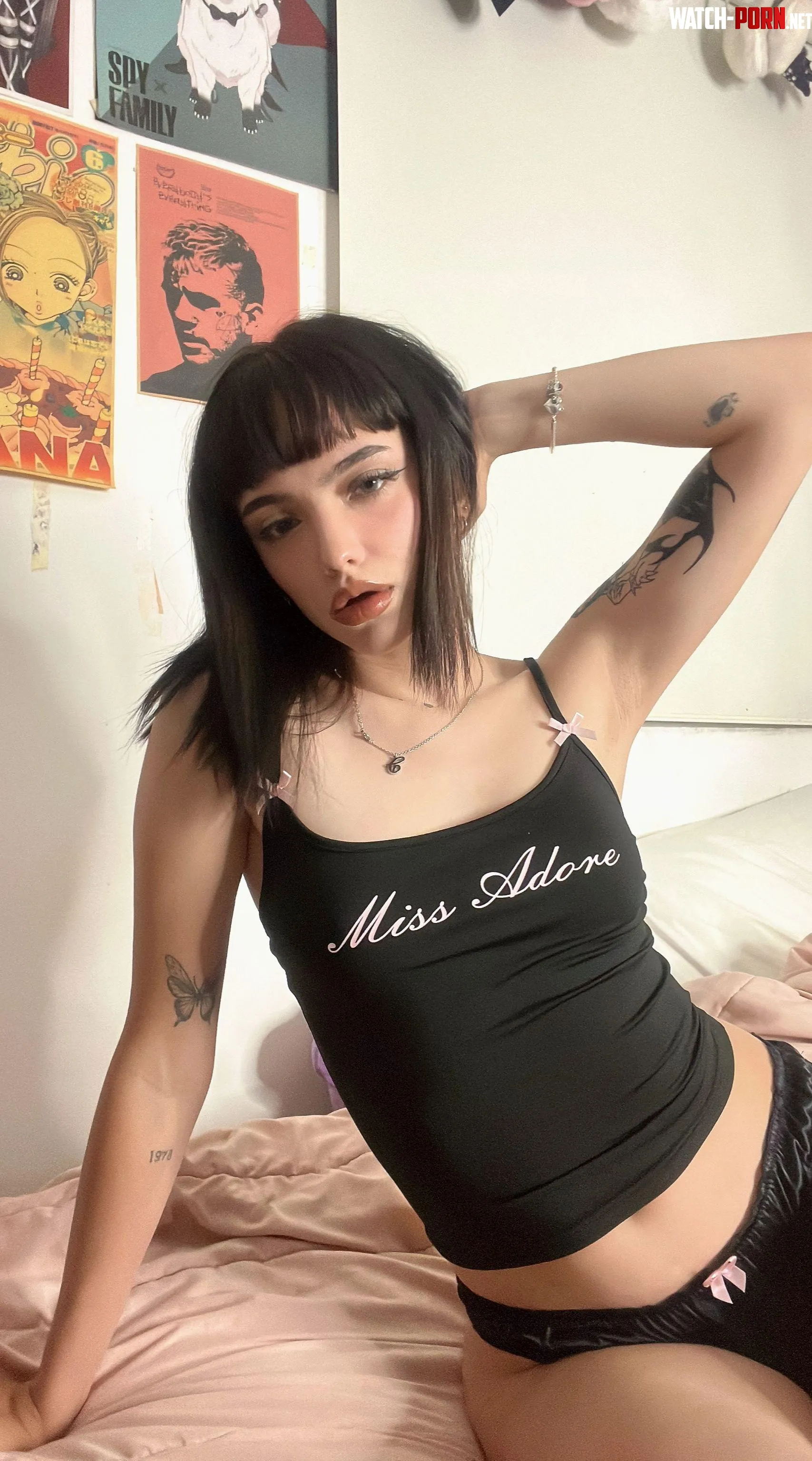 19 yr old sweaty armpits by Captivating-Rose