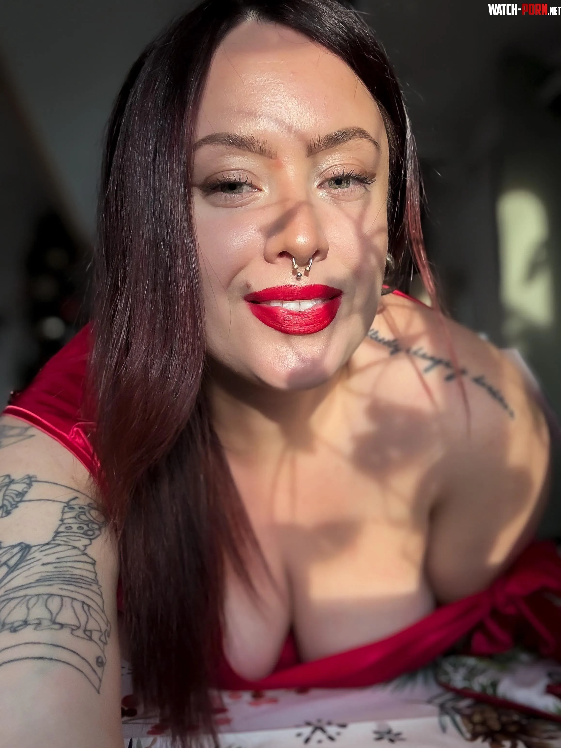divinelyelle by DivinelyElle