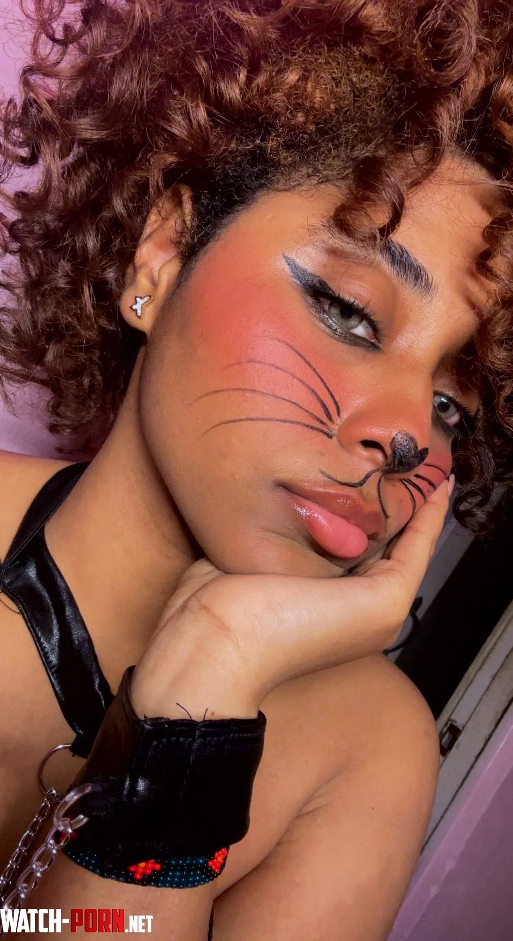 When the clock strikes midnight the Thriller comes alive by CharmingDollss