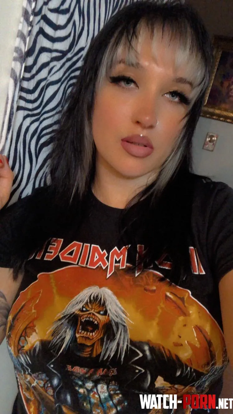 Name 3 songs  by allouttabvbblegum