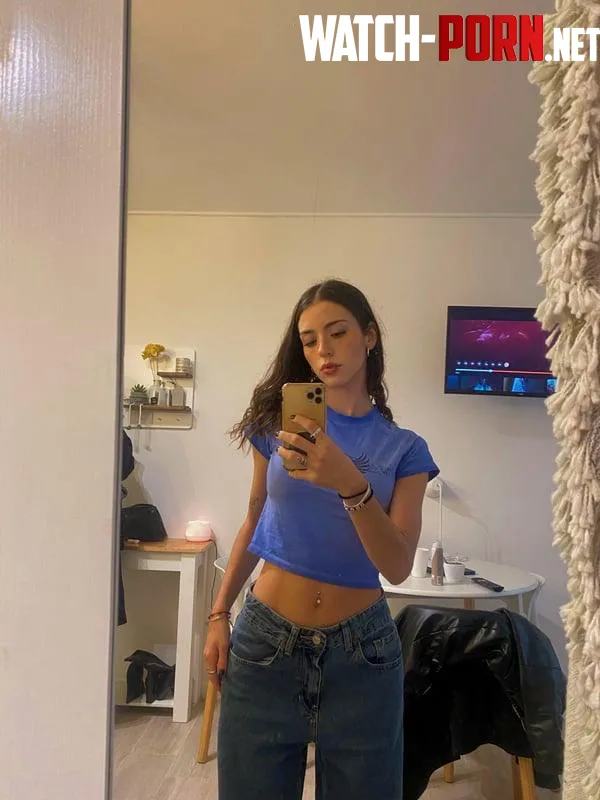 Feeling cute in my new room by Miichilada_