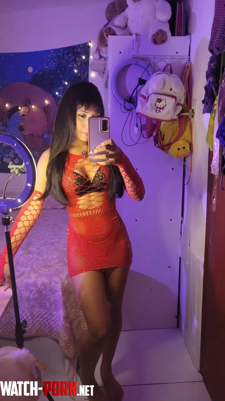 lately ive been wearing a lot of red by Dirtyminfull