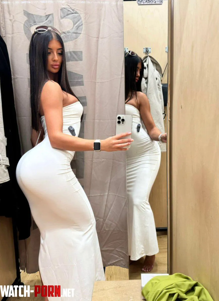 Would I grab your attention if you saw me wearing this dress by starlitshally