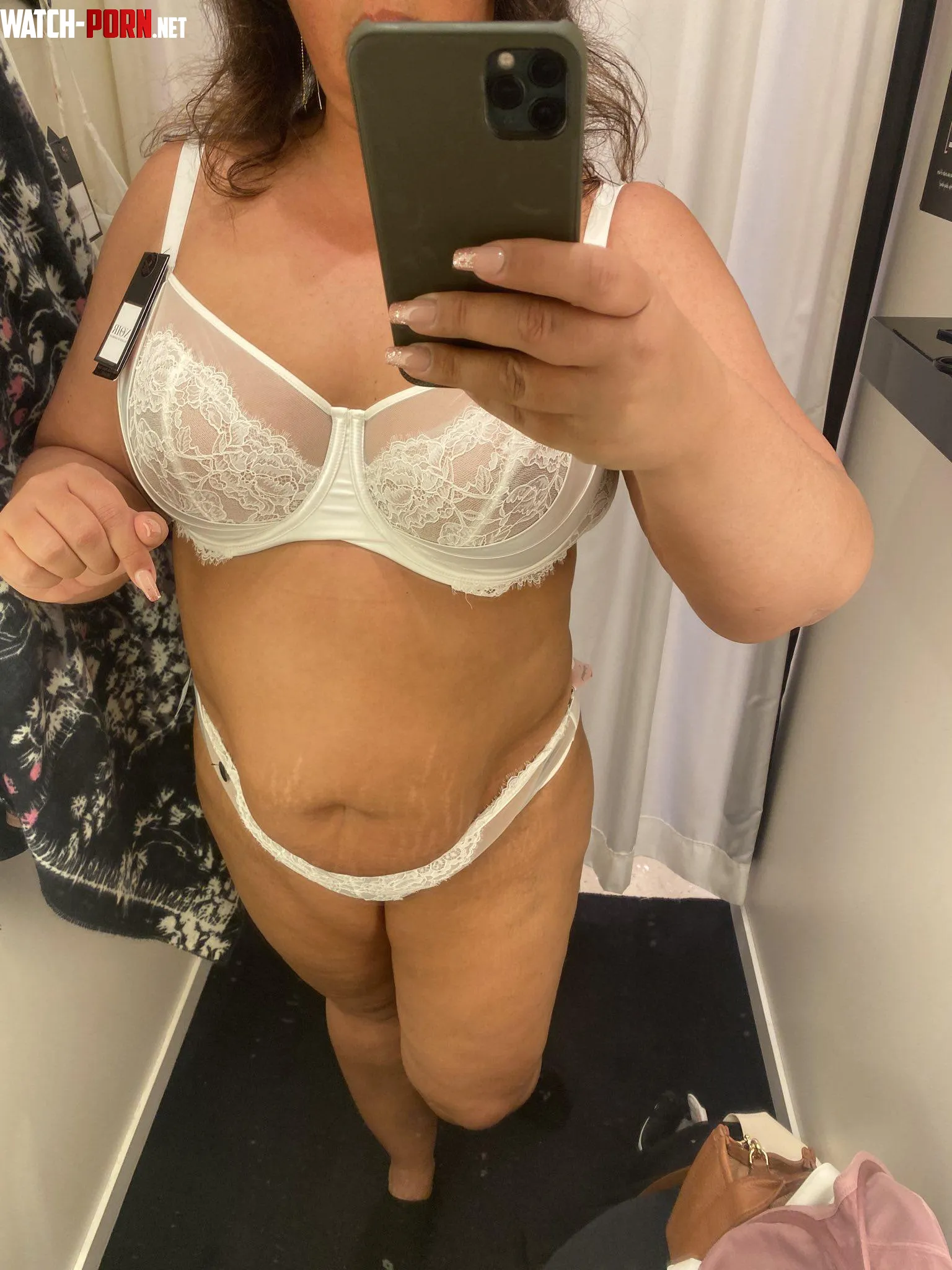 Does white suit me  by bi_curves