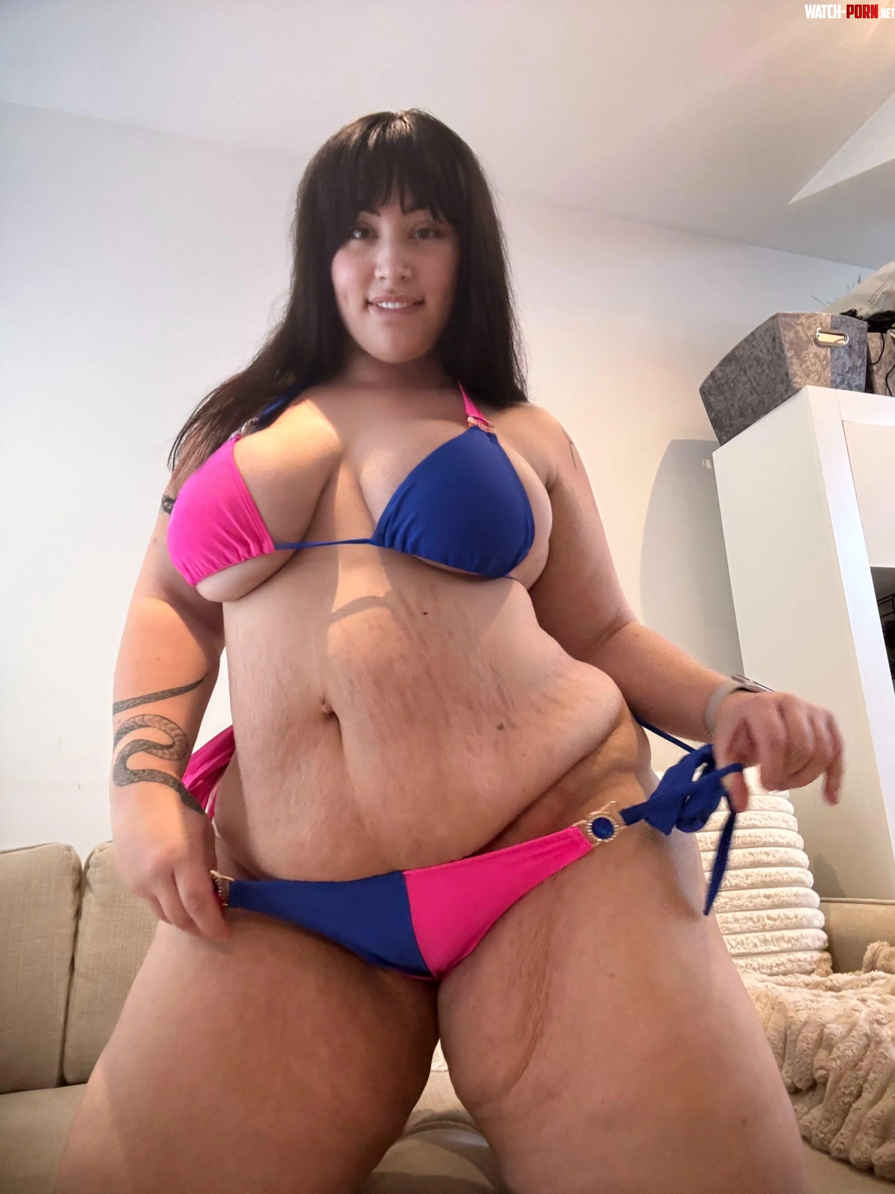 would you hold onto these love handles all night by ZaharaSaffron