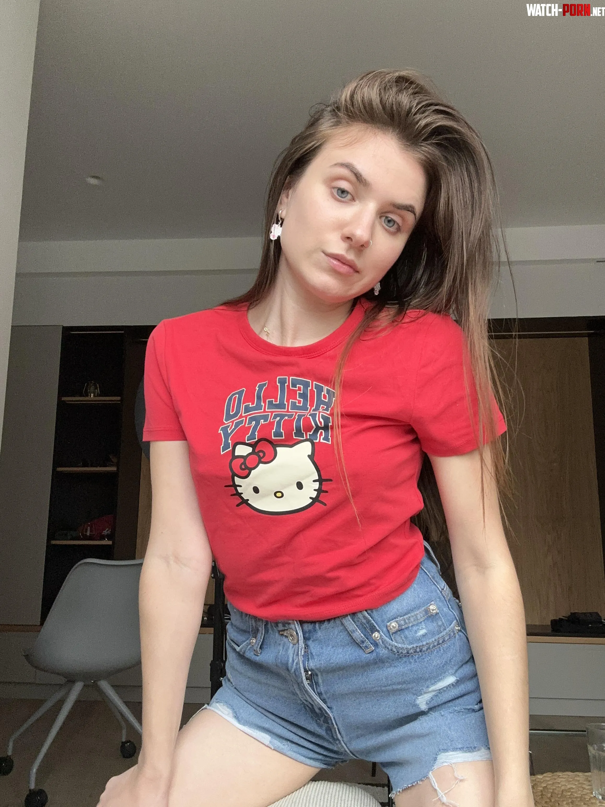 my top seems a bit cute today by AlexGleamQueen